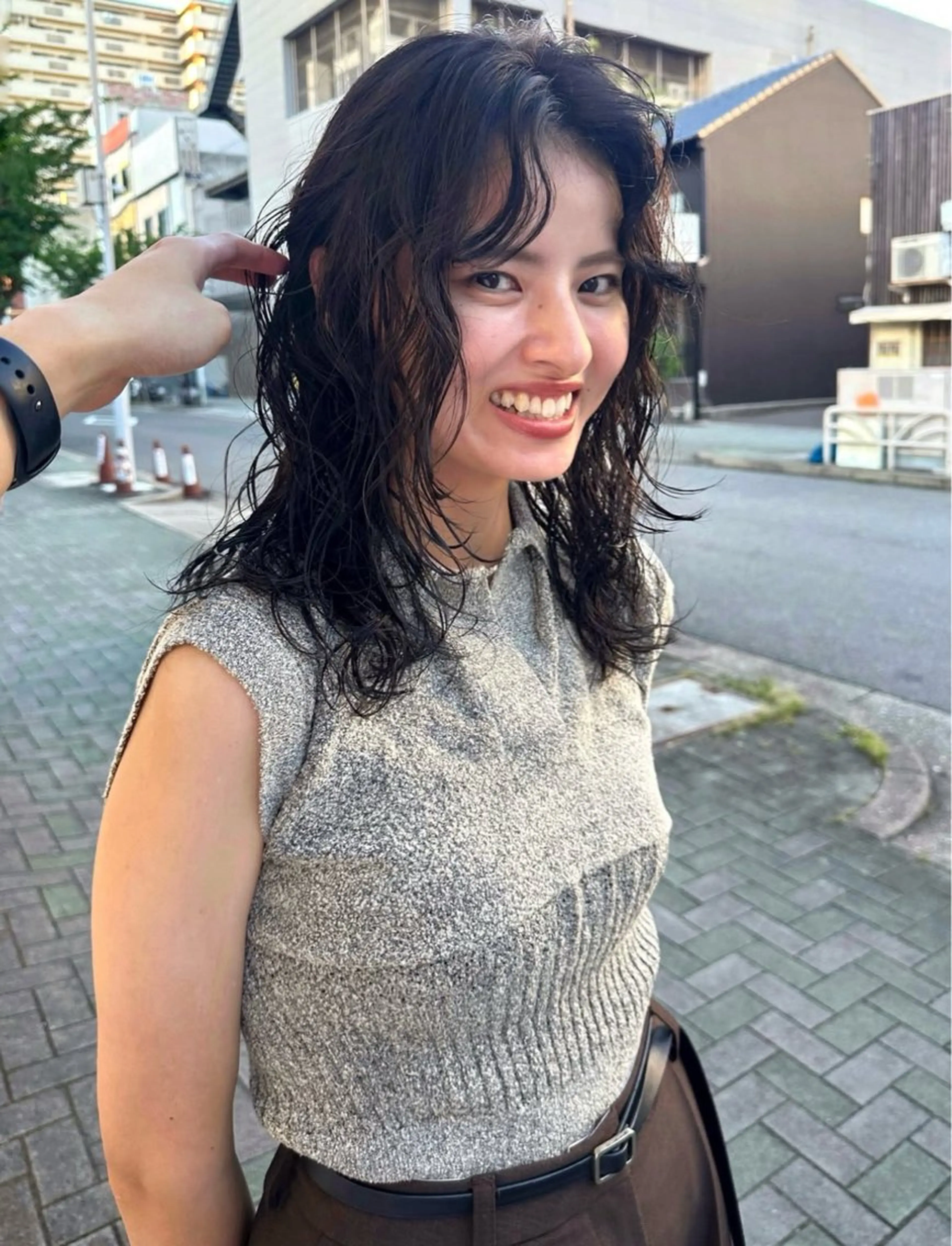 ミディアム パーマ ミディアムパーマ レイヤーカット カット パーマ トリートメント 榛地 渉馬のヘアスタイル