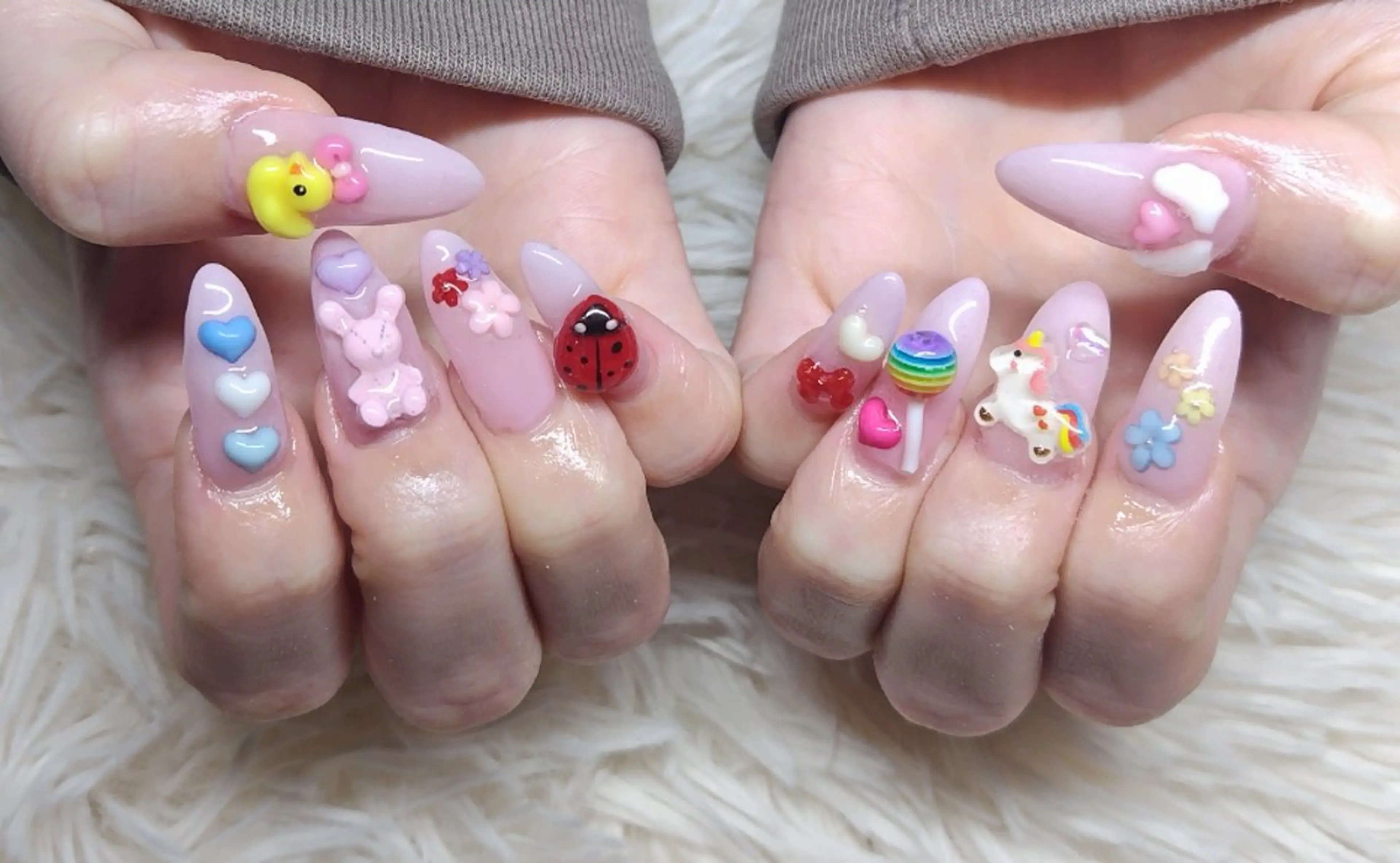 ネイル ハンドネイル nailsalon asupida所属・asupida💎 mieのネイルデザイン