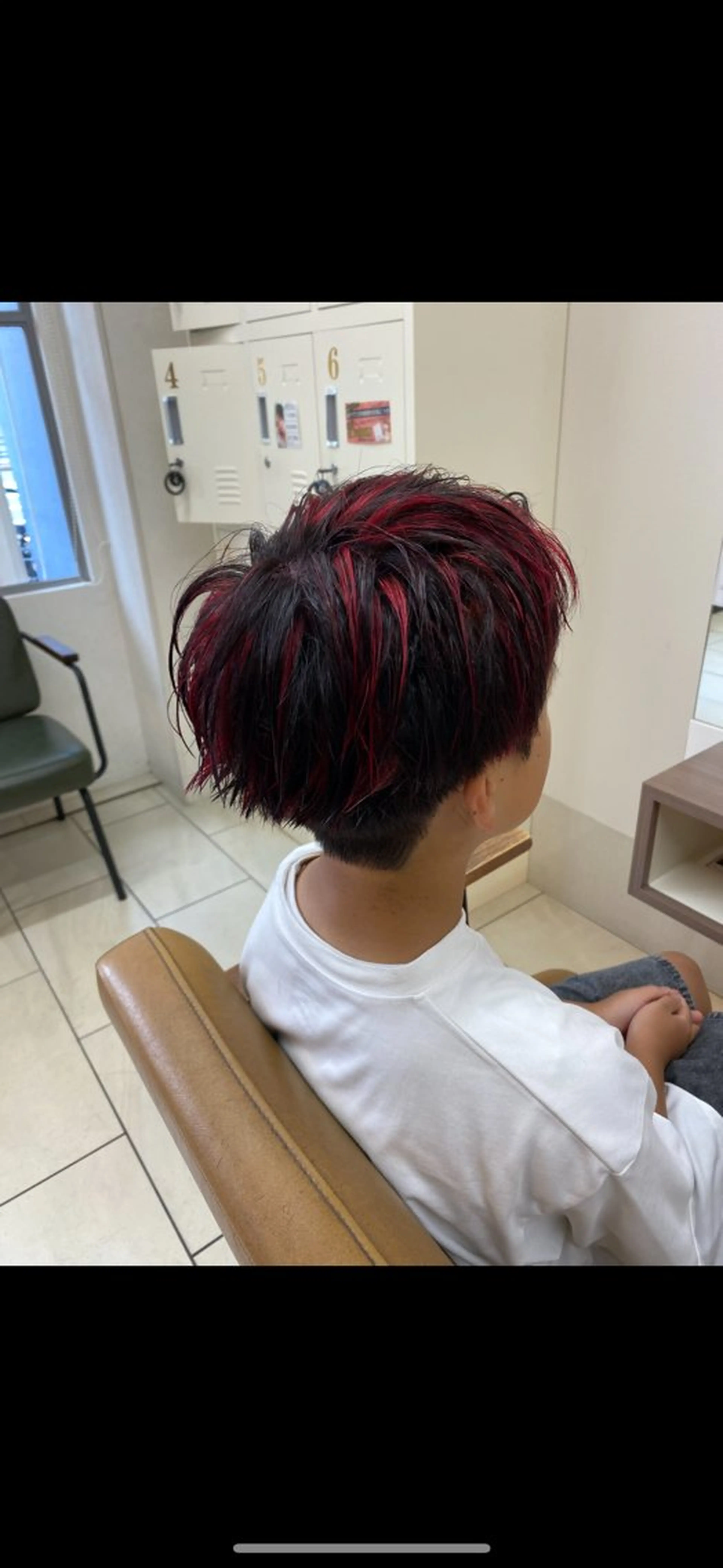 メンズカット＋ハイライトカラーの写真