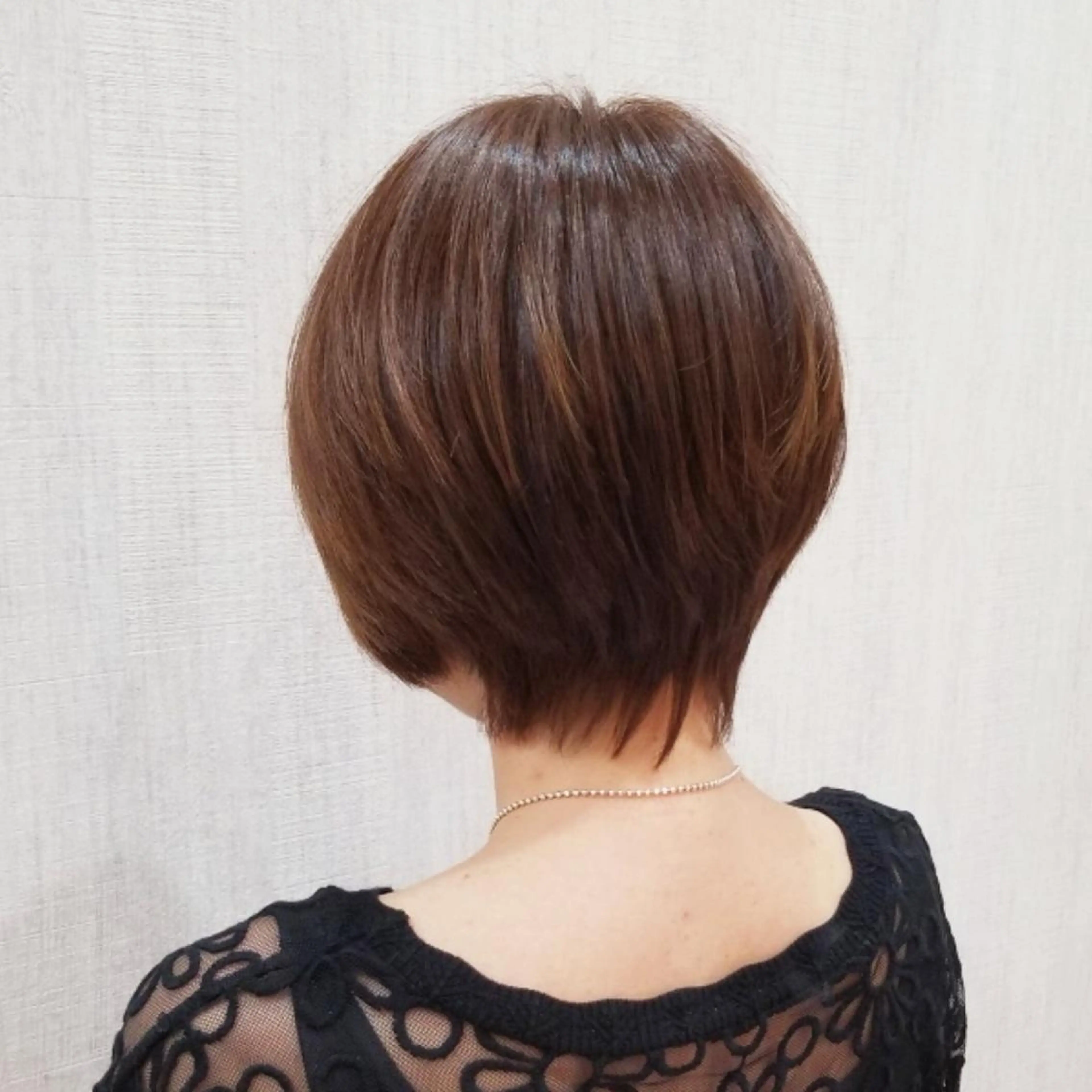 ショート ショートヘア 顔周りレイヤーカット 髪質改善代表西村功平のヘアスタイル