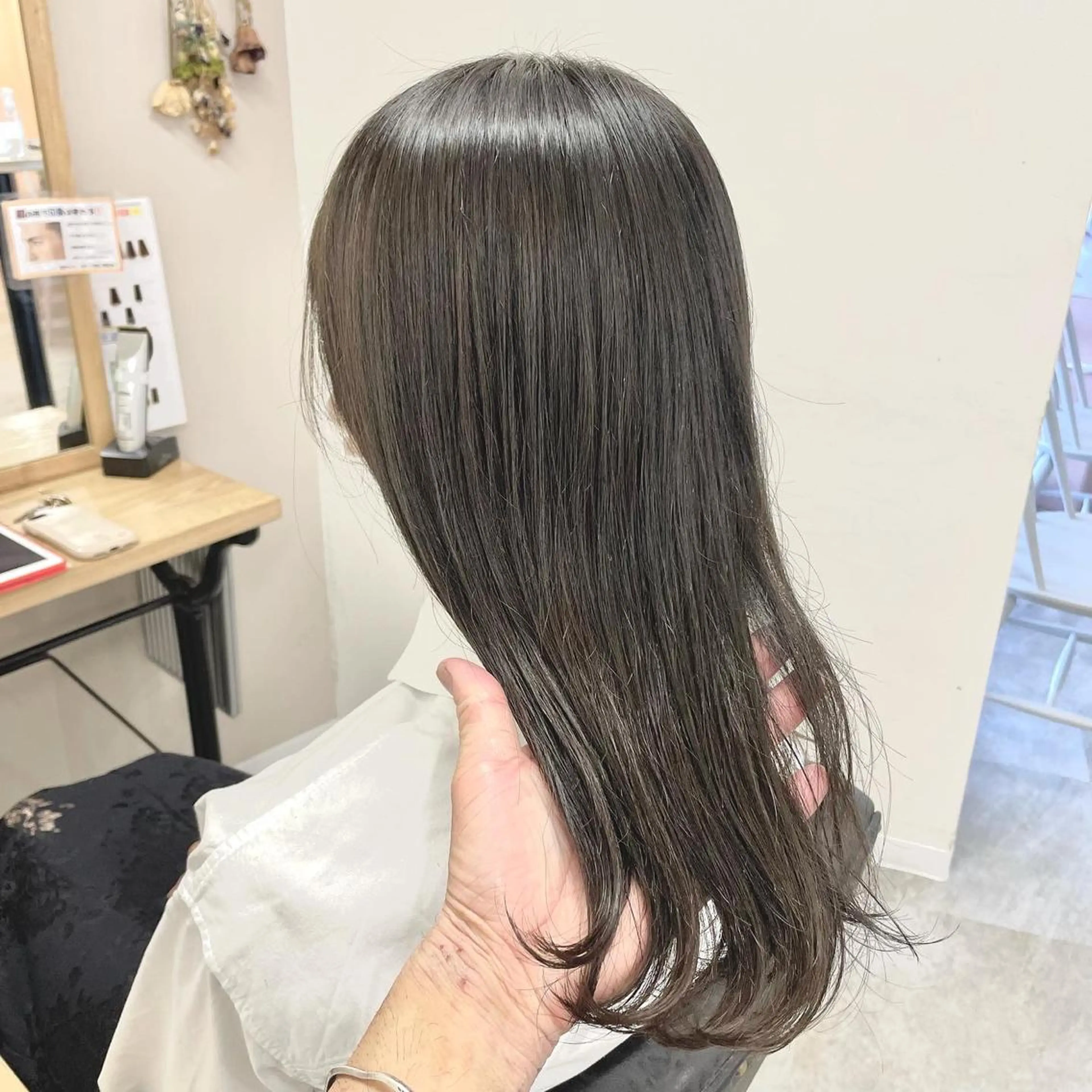 ミディアム カラー 🔵暗髪 特化🔵 梅田・増田のヘアスタイル