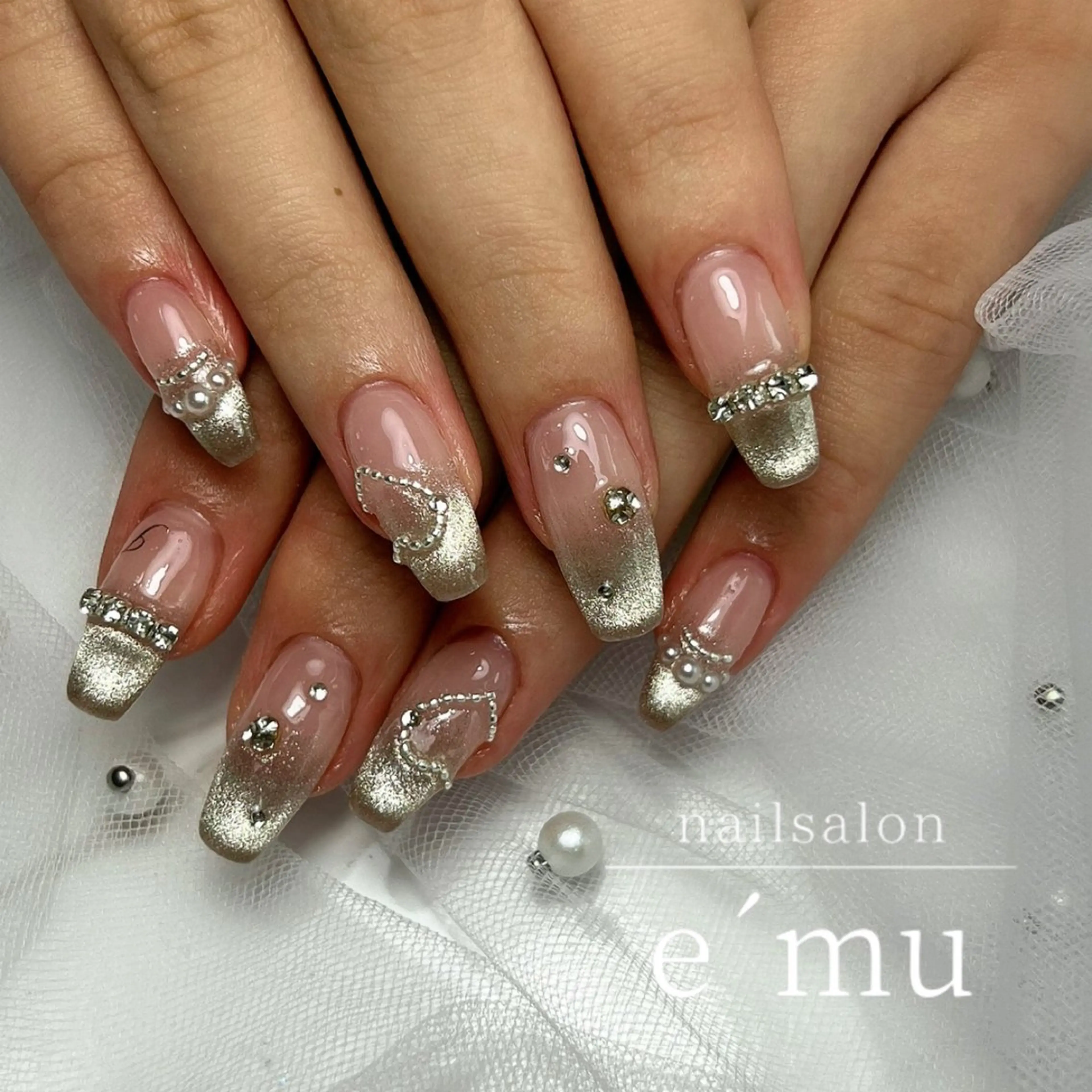 ネイル フレンチネイル マグネットネイル マグネットフレンチ ハンドネイル nailsalon e´muのネイルデザイン