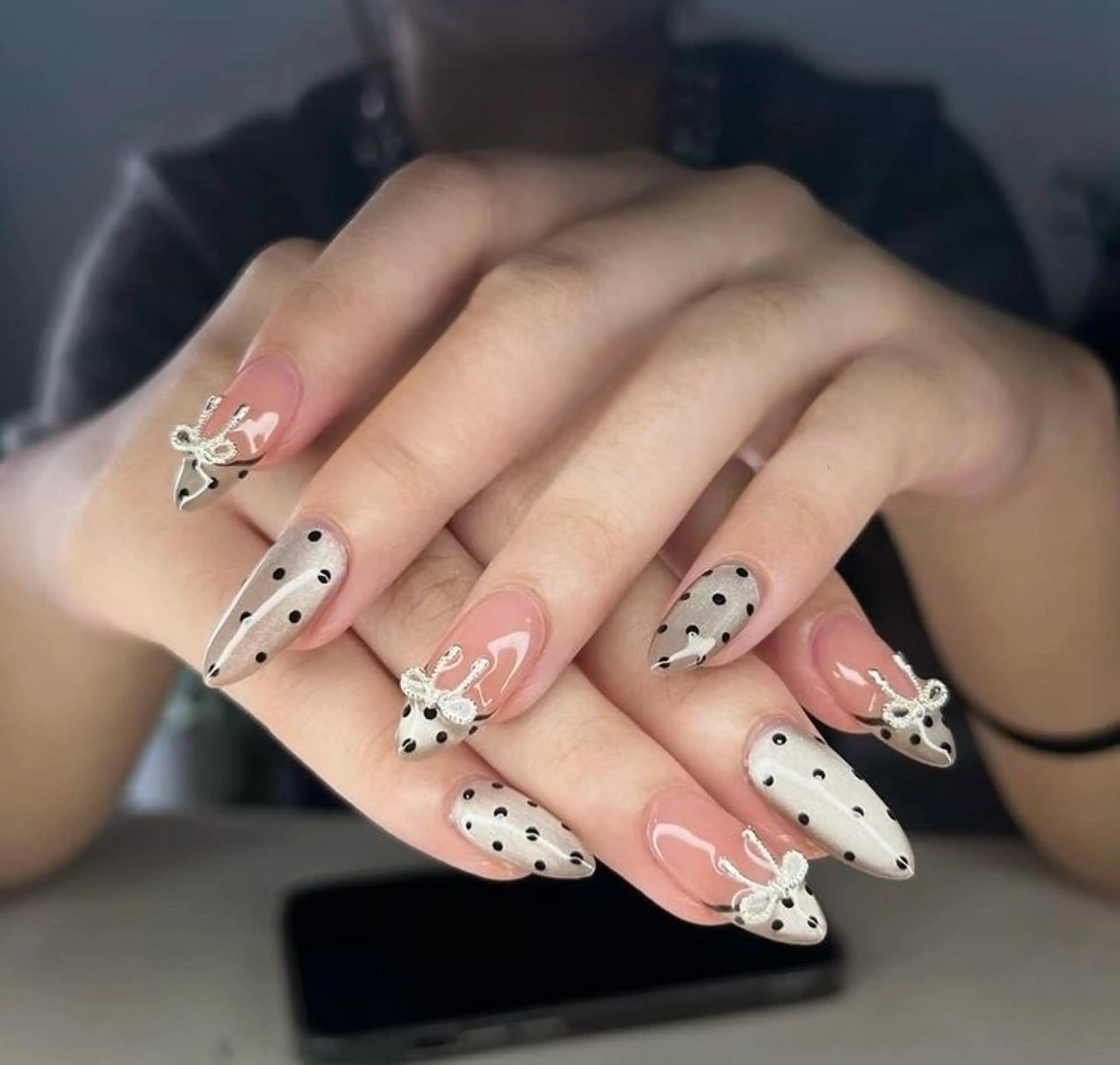 ネイル アートネイル オーロラネイル ブルー チークネイル フットネイル ハンドネイル NICY NAIL所属・NICY NAIL 池袋のネイルデザイン