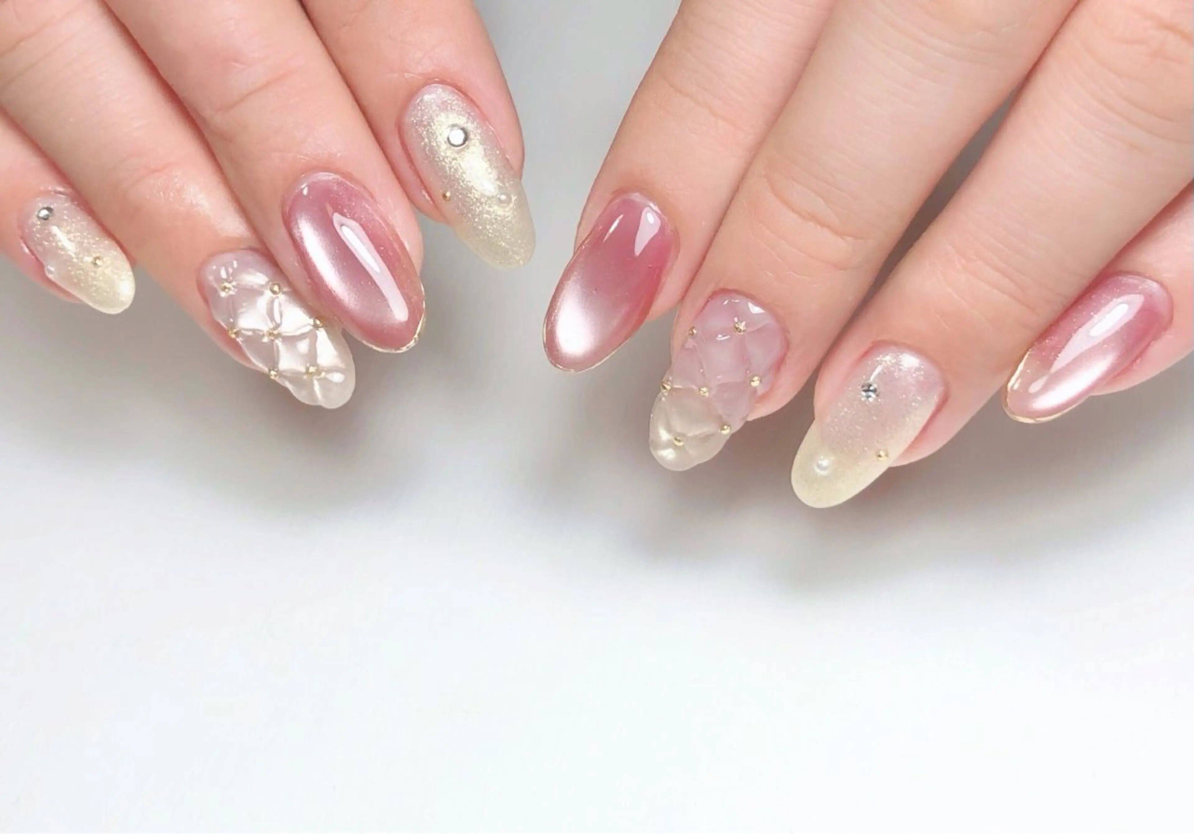 ネイル 持ち込み ハンドネイル atelier in bloomのネイルデザイン