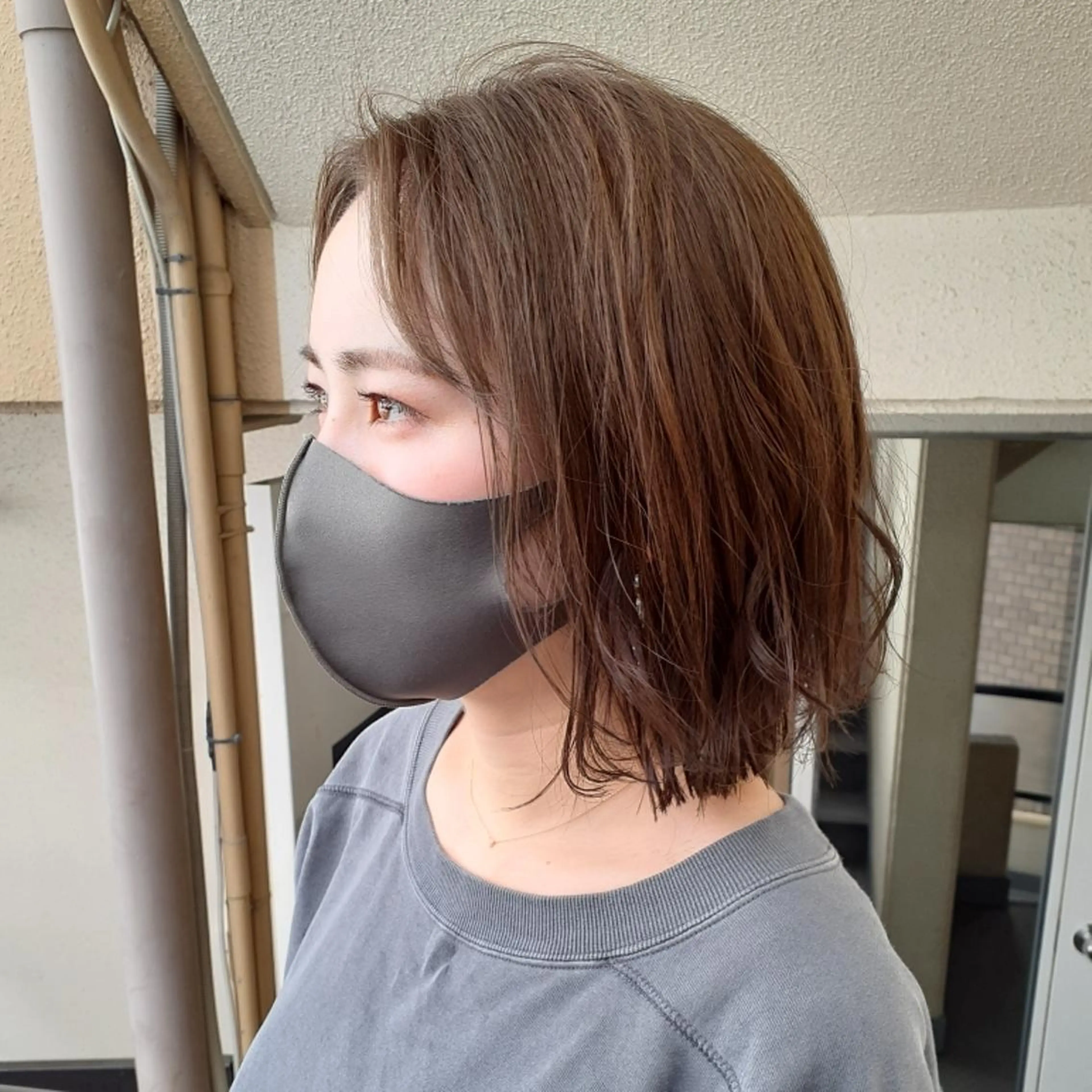 ショート カラー ベージュカラー 小顔カット 🔳髪質改善🔳 岡本陽のヘアスタイル