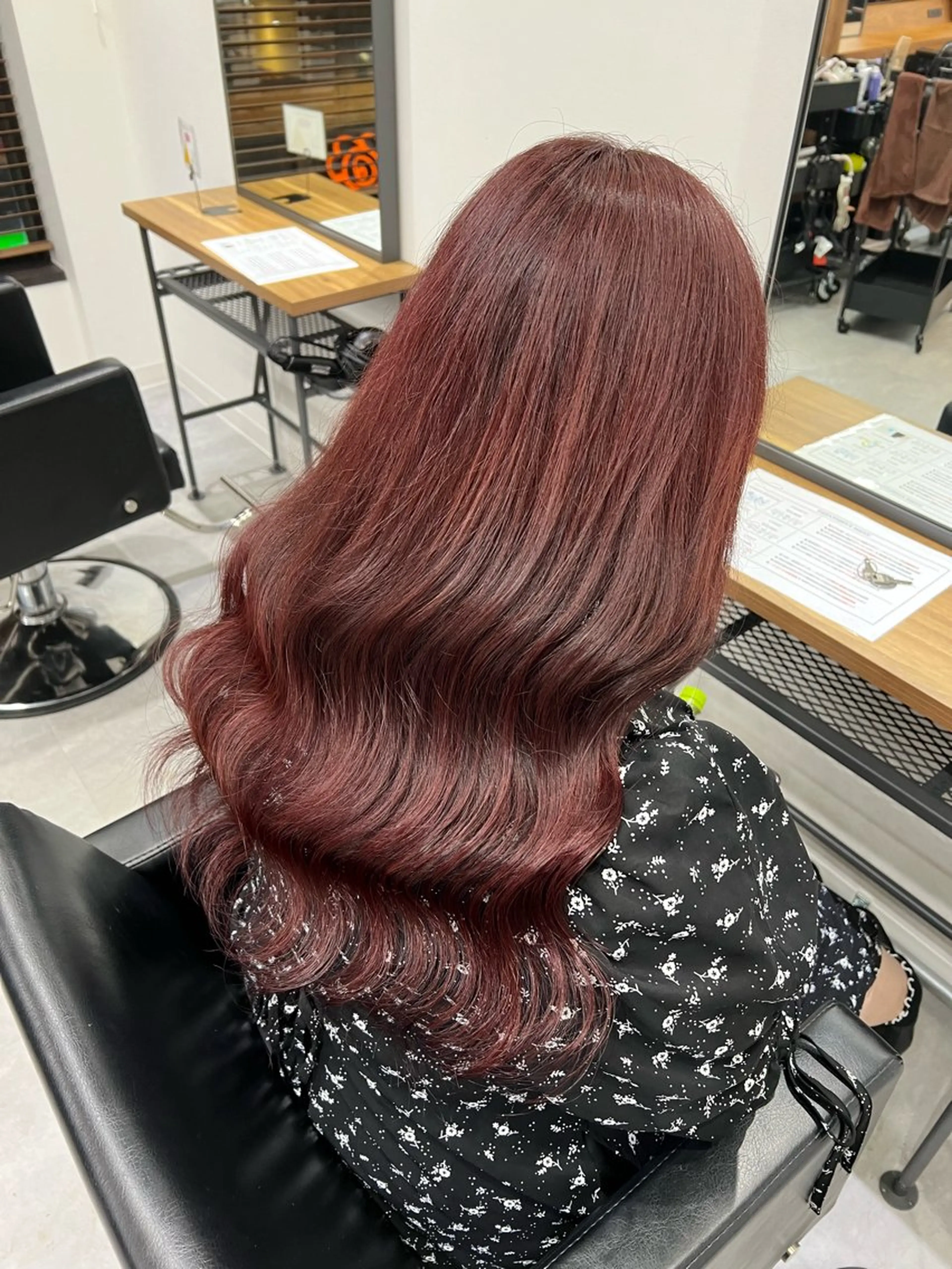 ロング カラー ブリーチ ボルドーカラー 透明感カラー ラベンダーカラー レッドカラー カットモデル募集 八王子/kyocoのヘアスタイル