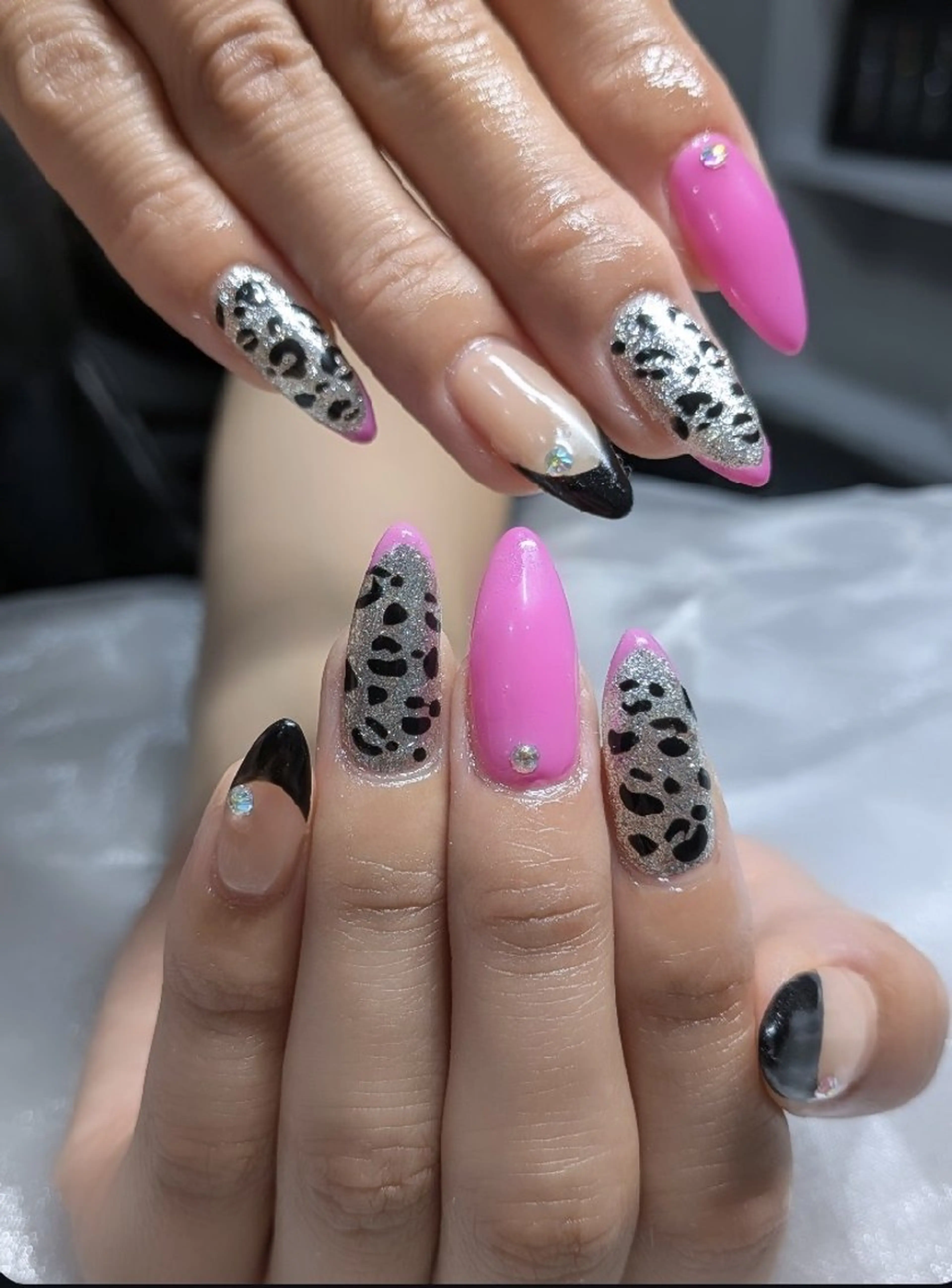 ロング ハンドネイル salon  Liange所属・La maharo YUのネイルデザイン