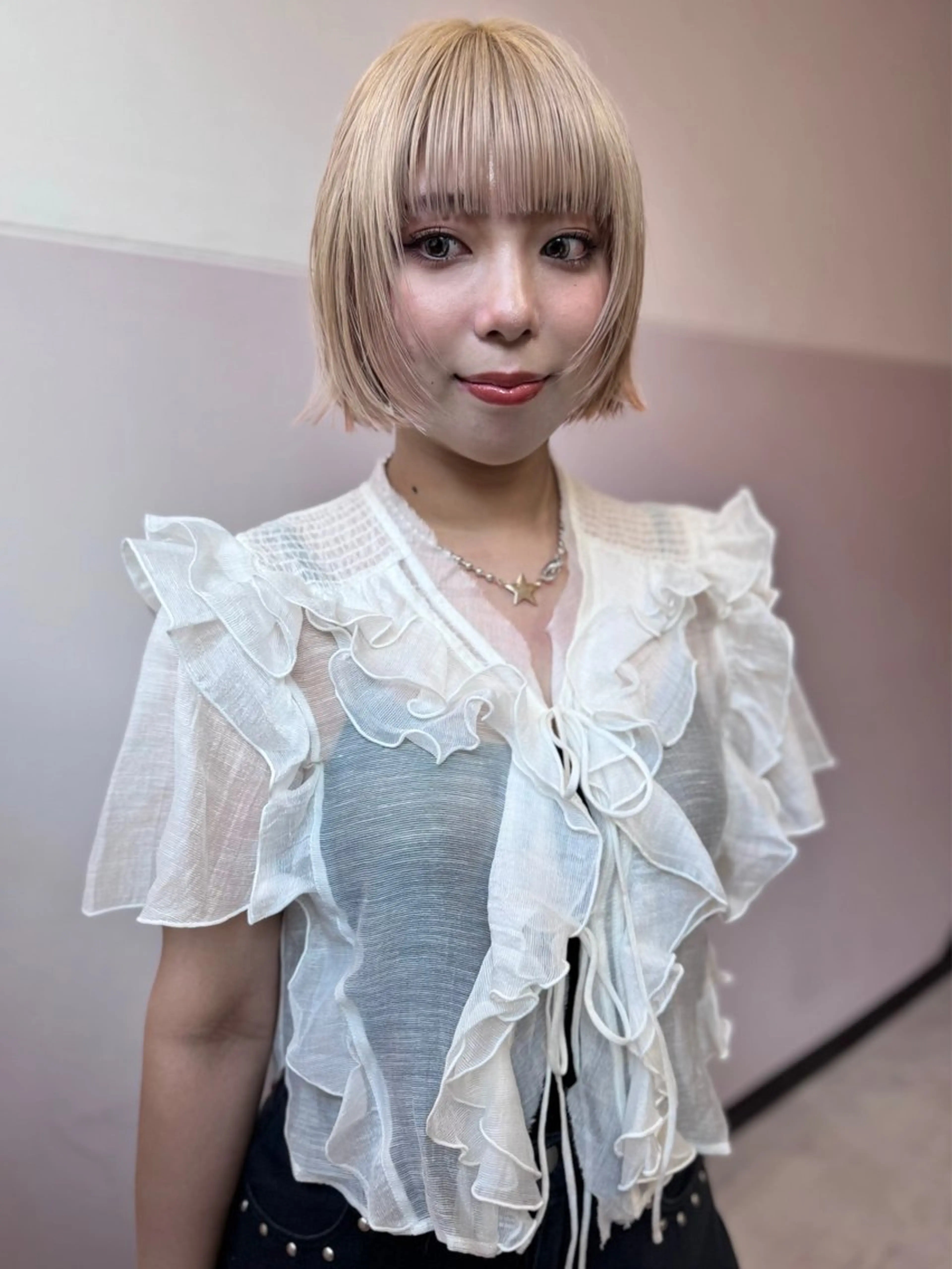 ミディアム カラー ヘアカラー トリートメント オカモト ミユウ/ブリーチのヘアスタイル
