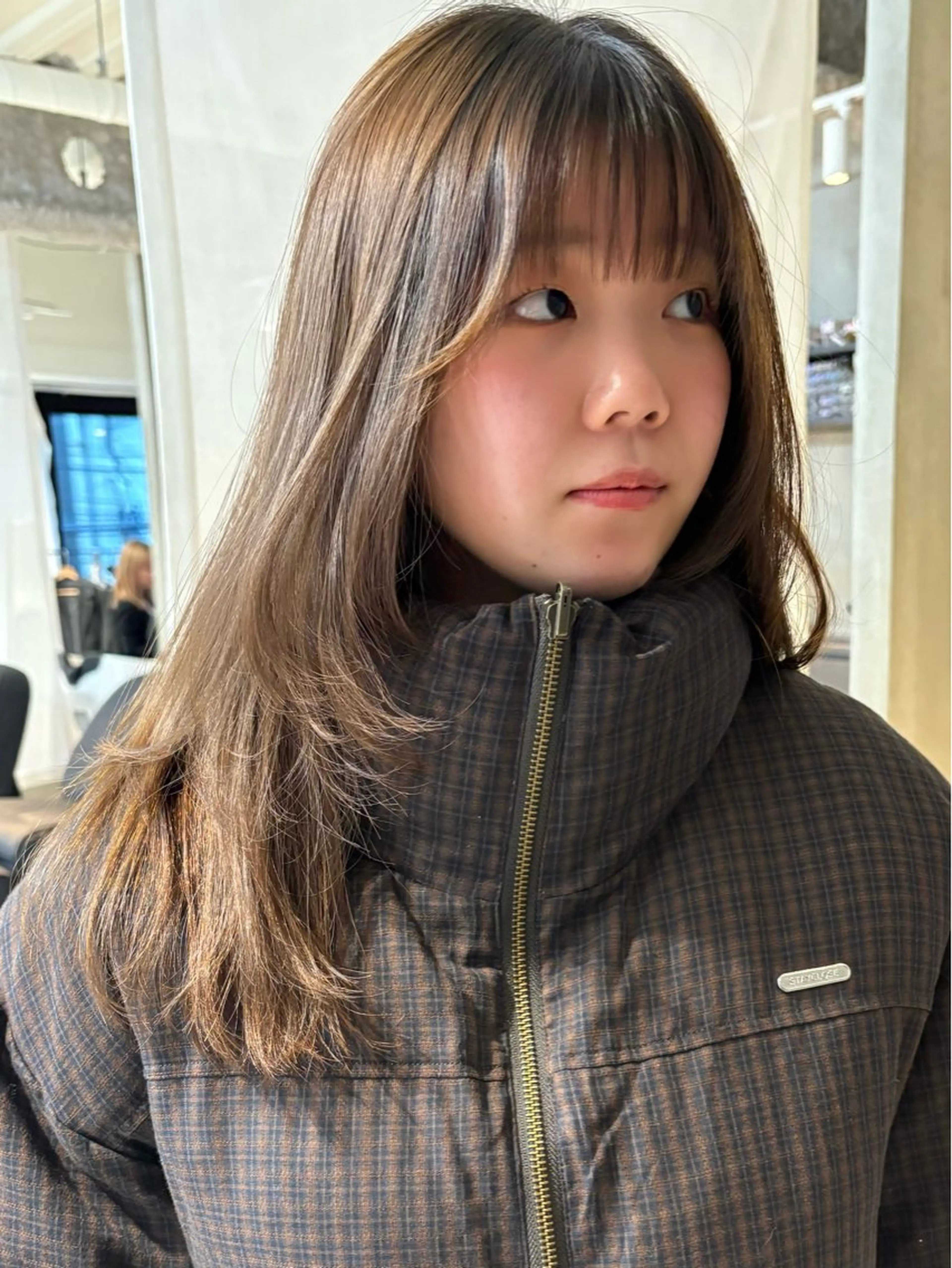 ミディアム レイヤーカット ヘアカラー SLAY所属・マツイ モモノのヘアスタイル