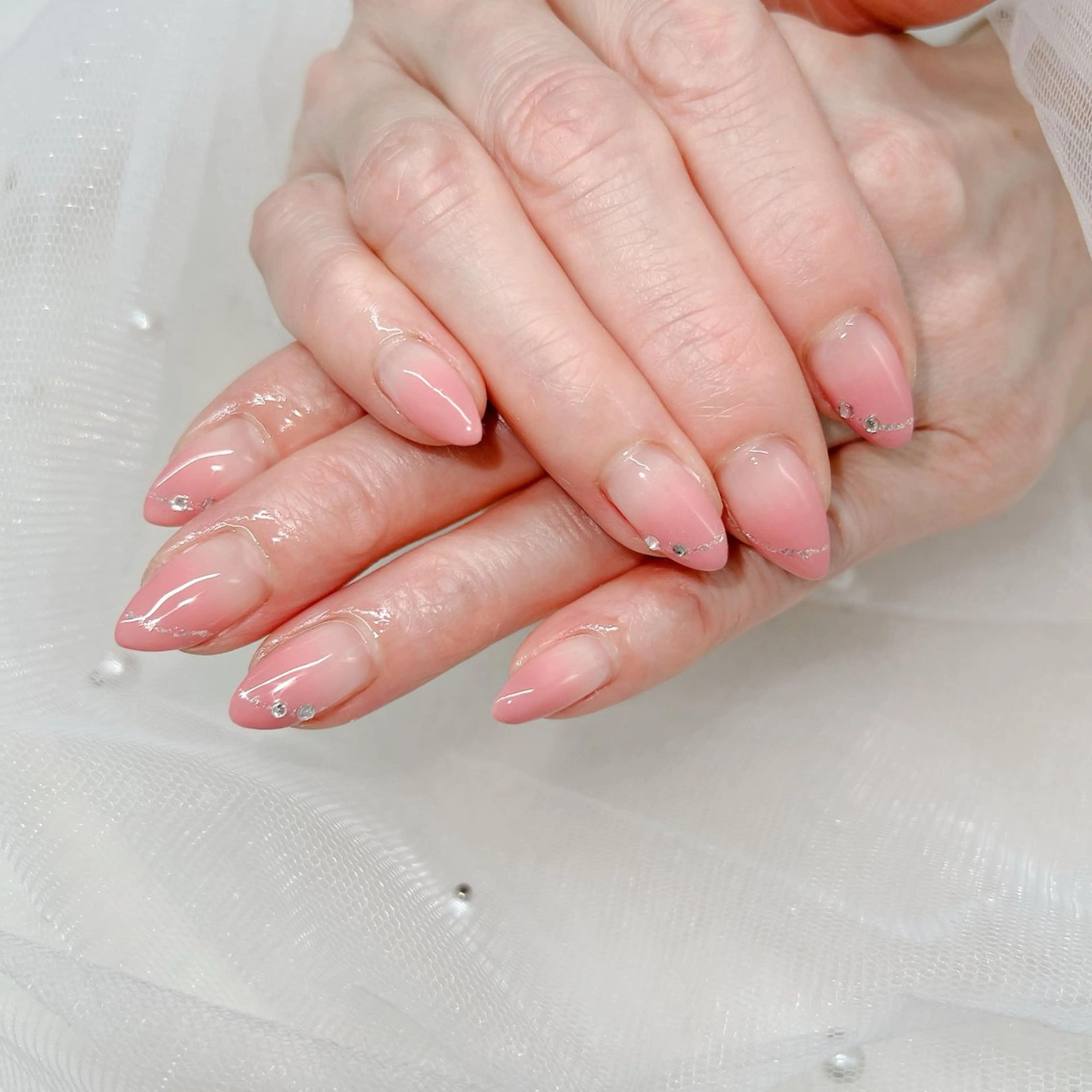 ネイル ハンドネイル Emi lyのネイルデザイン