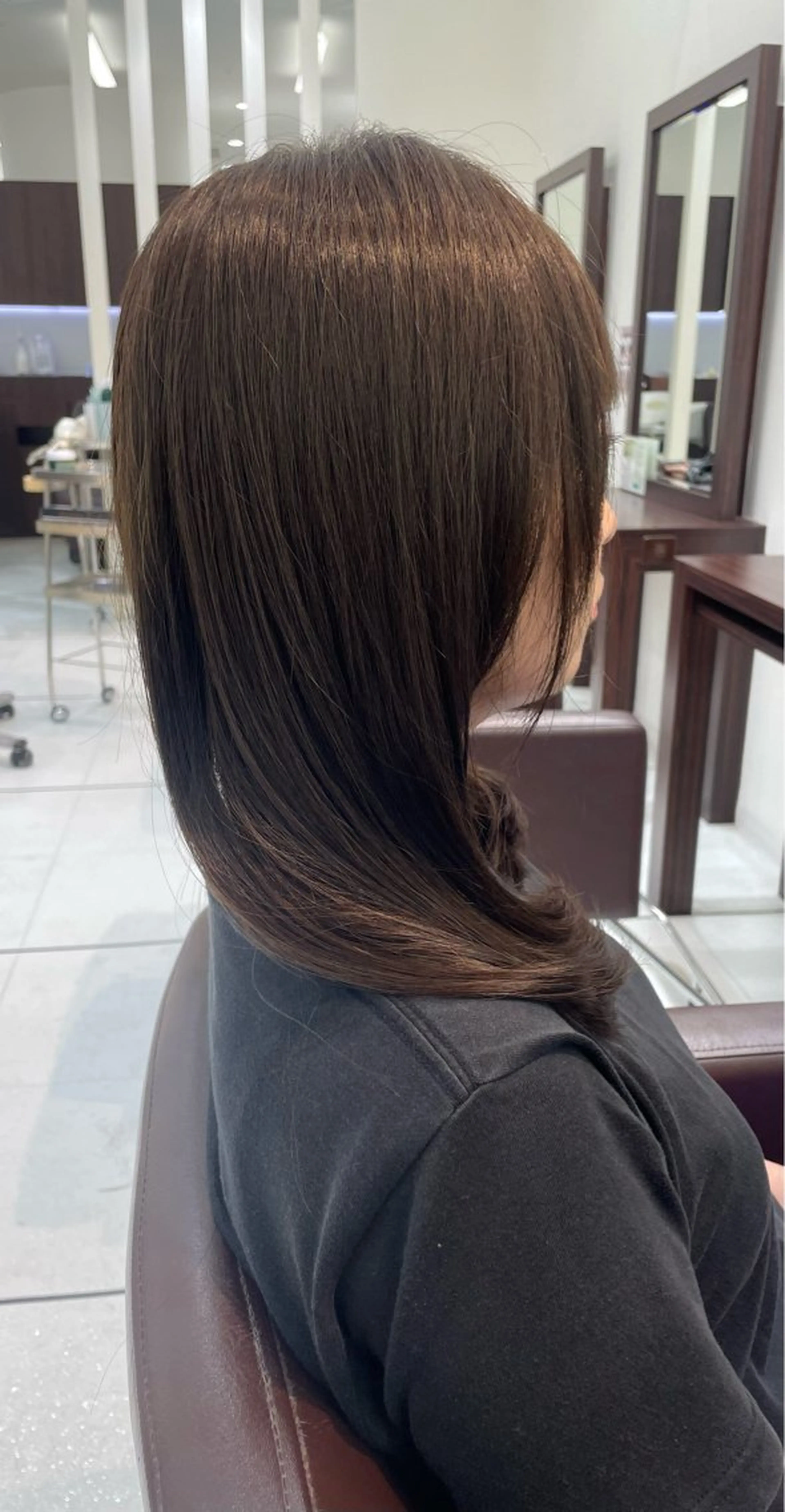ミディアム カラー アッシュ アッシュブラウン ブラウンカラー 透明感カラー カット ヘアカラー トリートメント TAYA千葉そごう店所属・【千葉駅南口歩1分】 MAKAのヘアスタイル