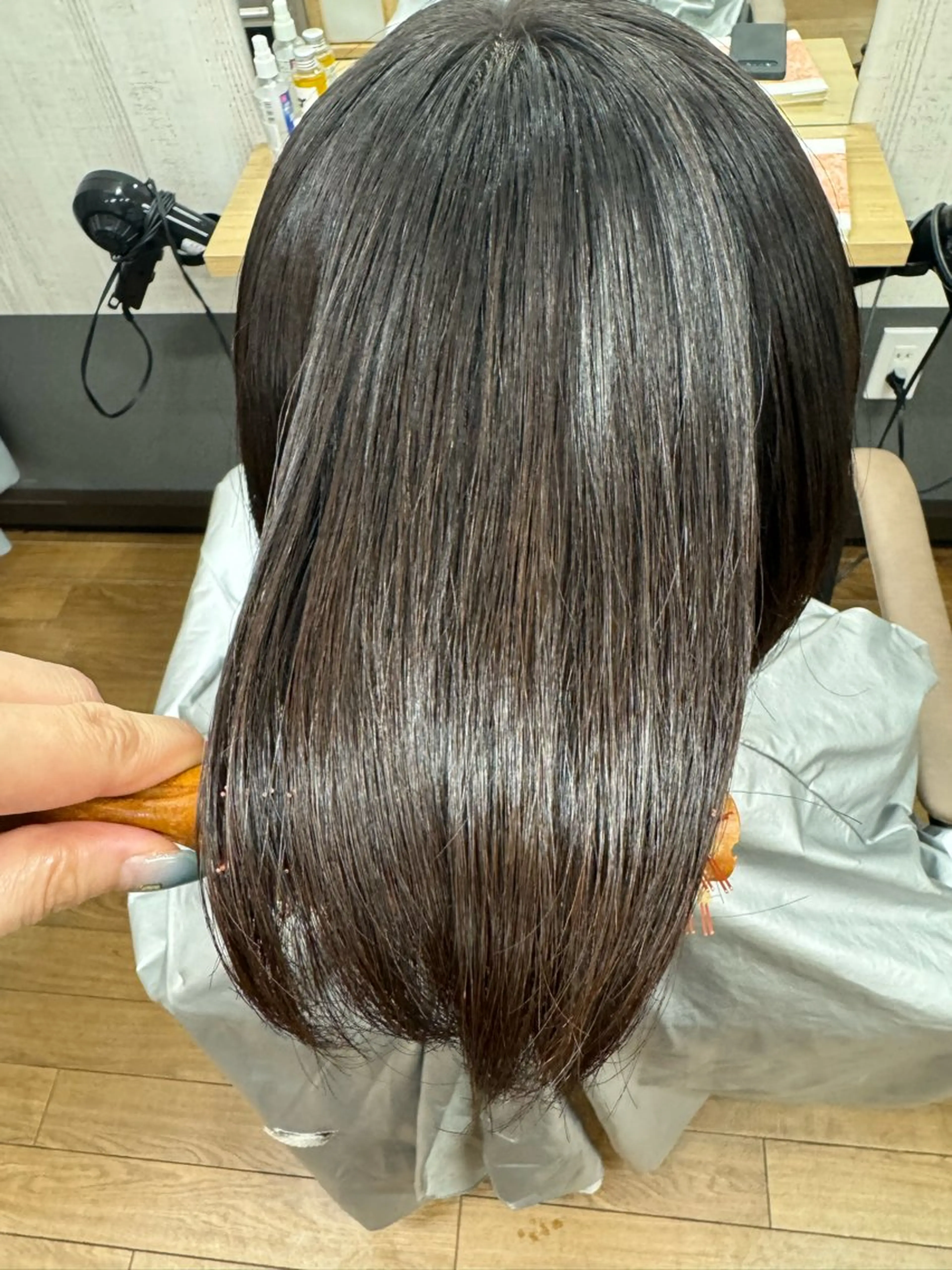 セミロング カット 縮毛矯正 トリートメント TELA HAIR 稲毛店　千尋のヘアスタイル
