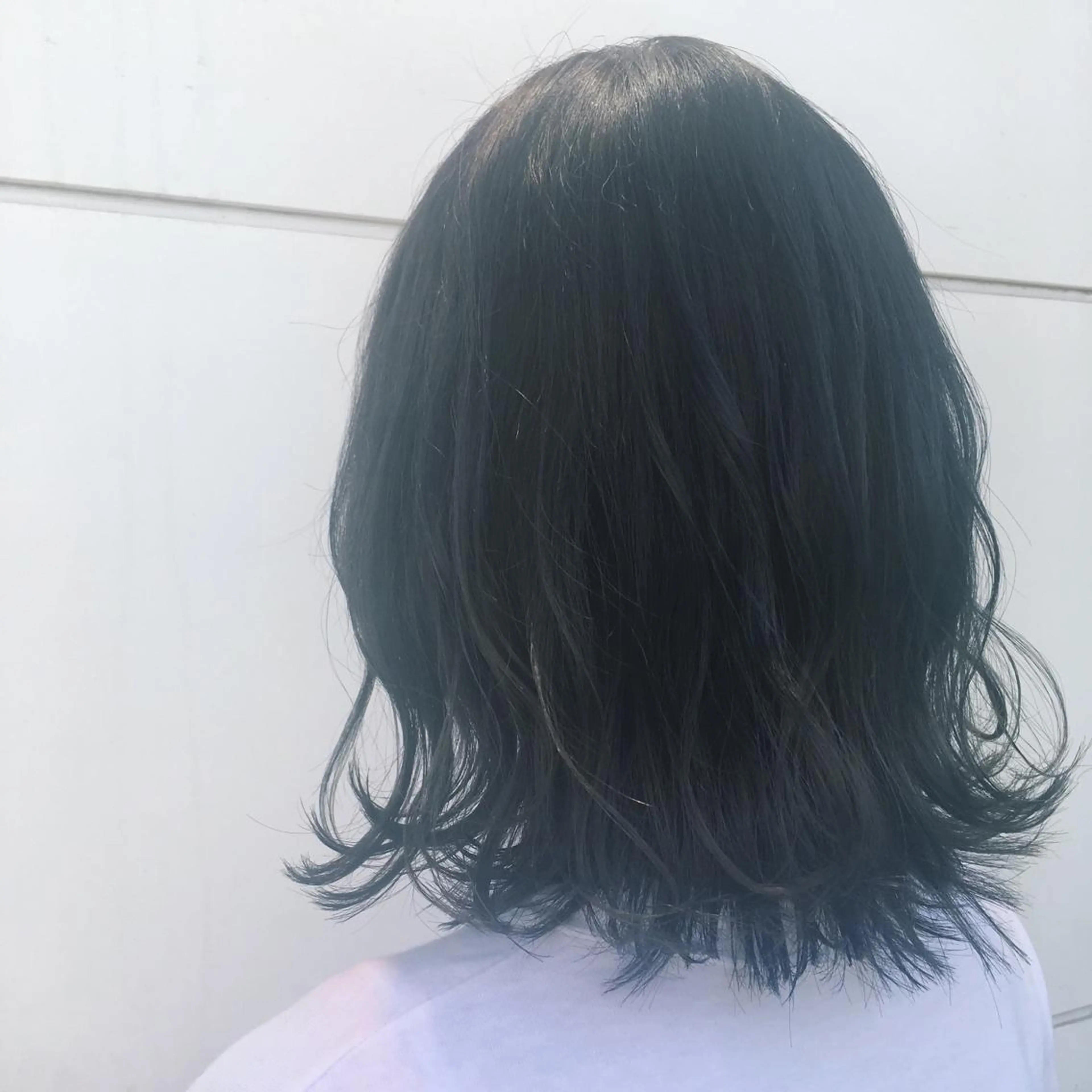ミディアム カラー ヘアカラー トリートメント RINA🧤 デザインとボブのヘアスタイル