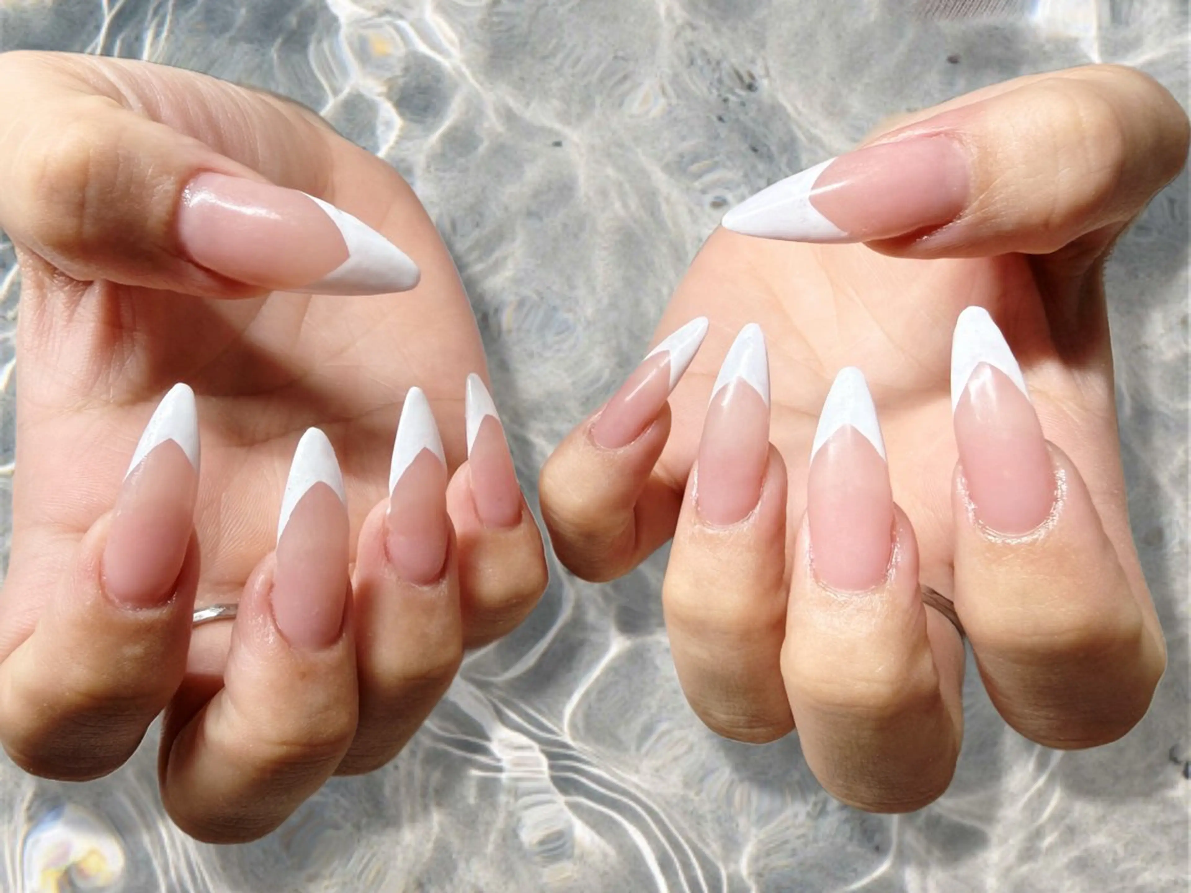 フレンチ・グラデーション【ベースカラー選べます】【他店オフ無料】19時〜のご案内になりますm(_ _)mの写真