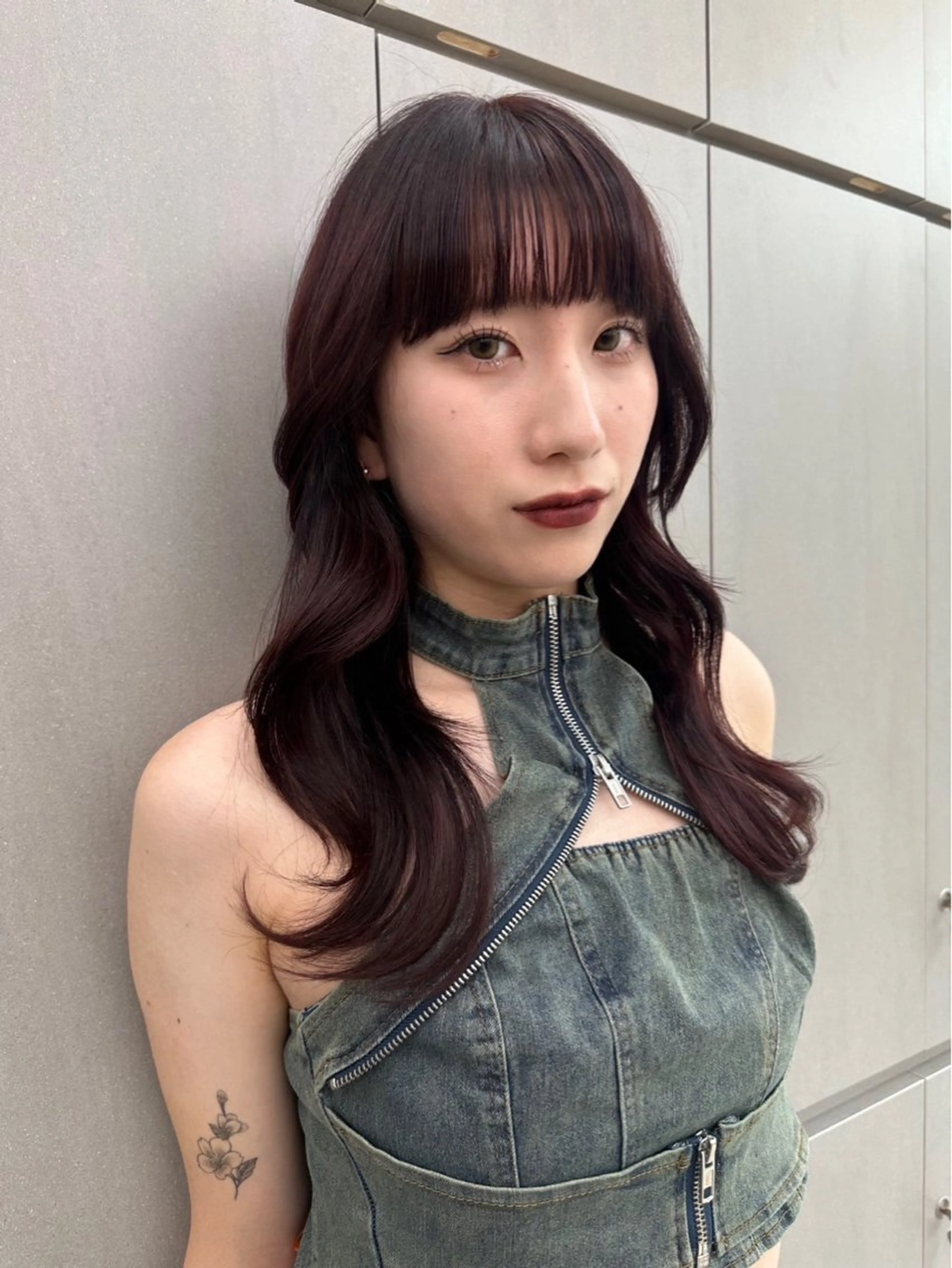 セミロング ヘアカラー 【lond】🩶 Marinのヘアスタイル