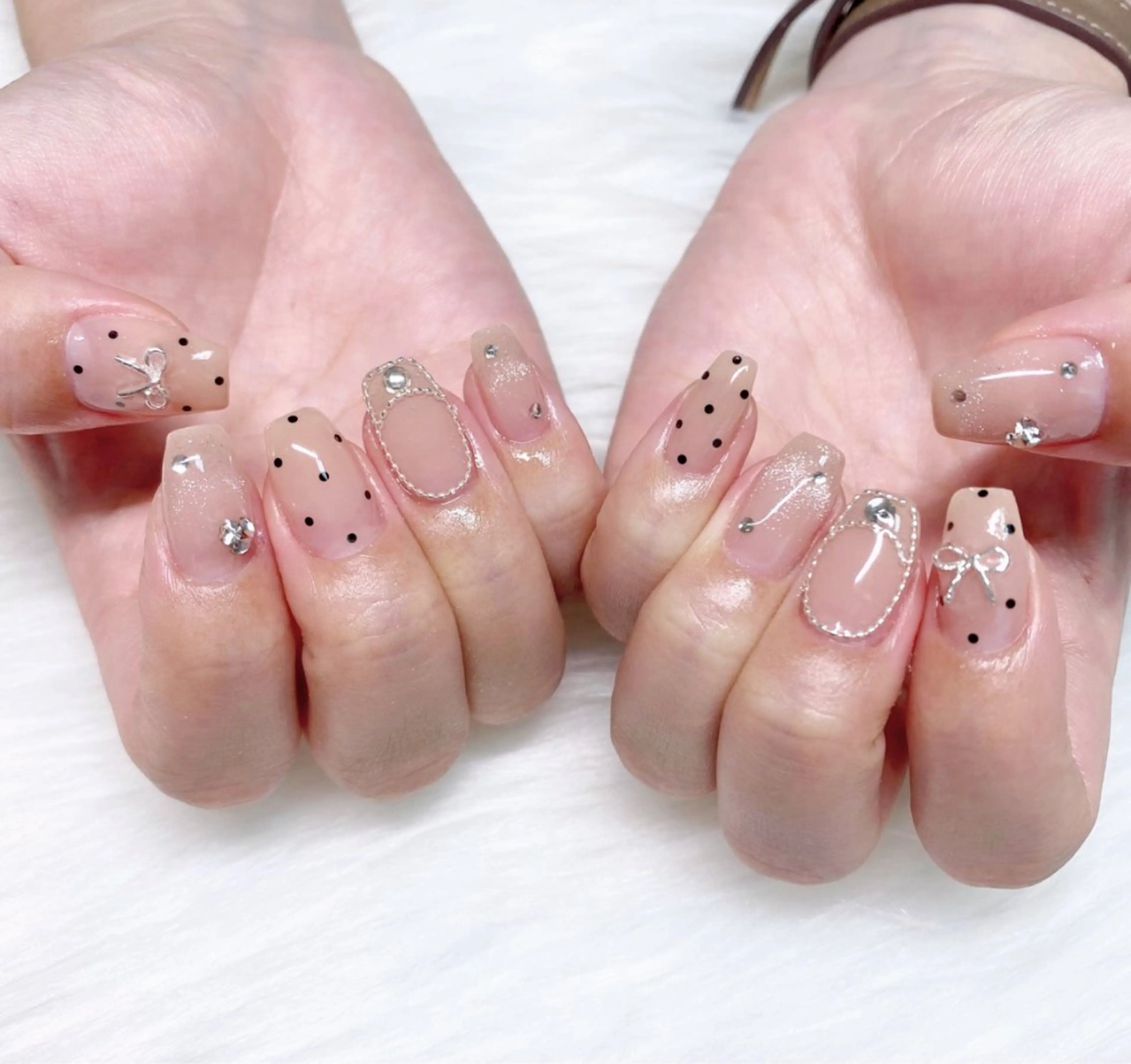 ネイル アートネイル フットネイル フレンチネイル ジェルネイル ガラスフレンチ ハンドネイル Mimo beau ty   salonのネイルデザイン