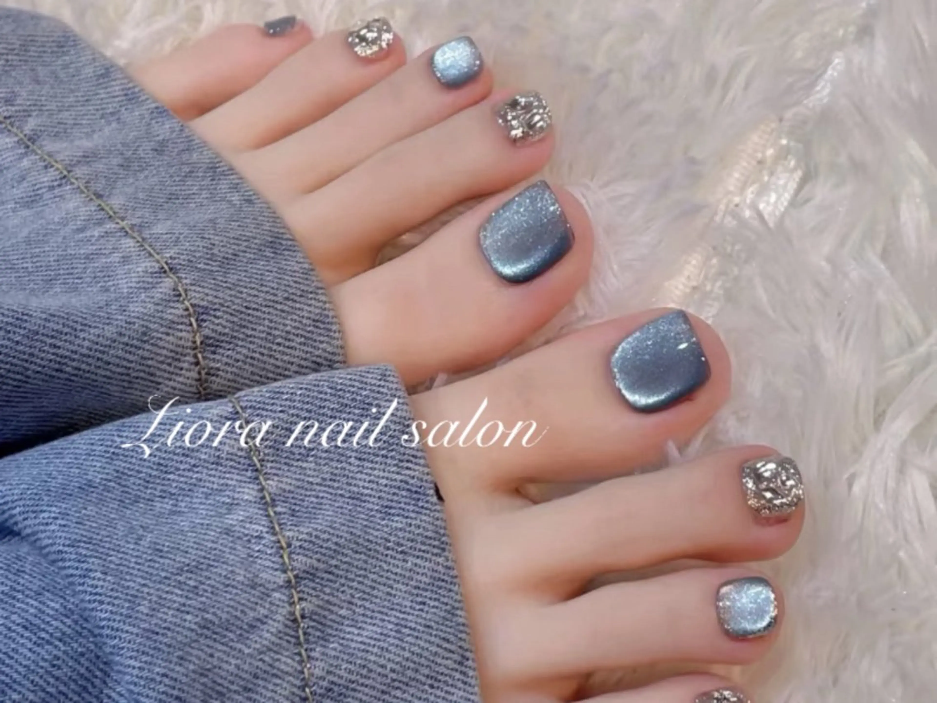 ネイル フレンチネイル ジェルネイル ガーリー グラデーション キラキラネイル フットネイル Liora ネイルサロン所属・Liora nail salonのネイルデザイン