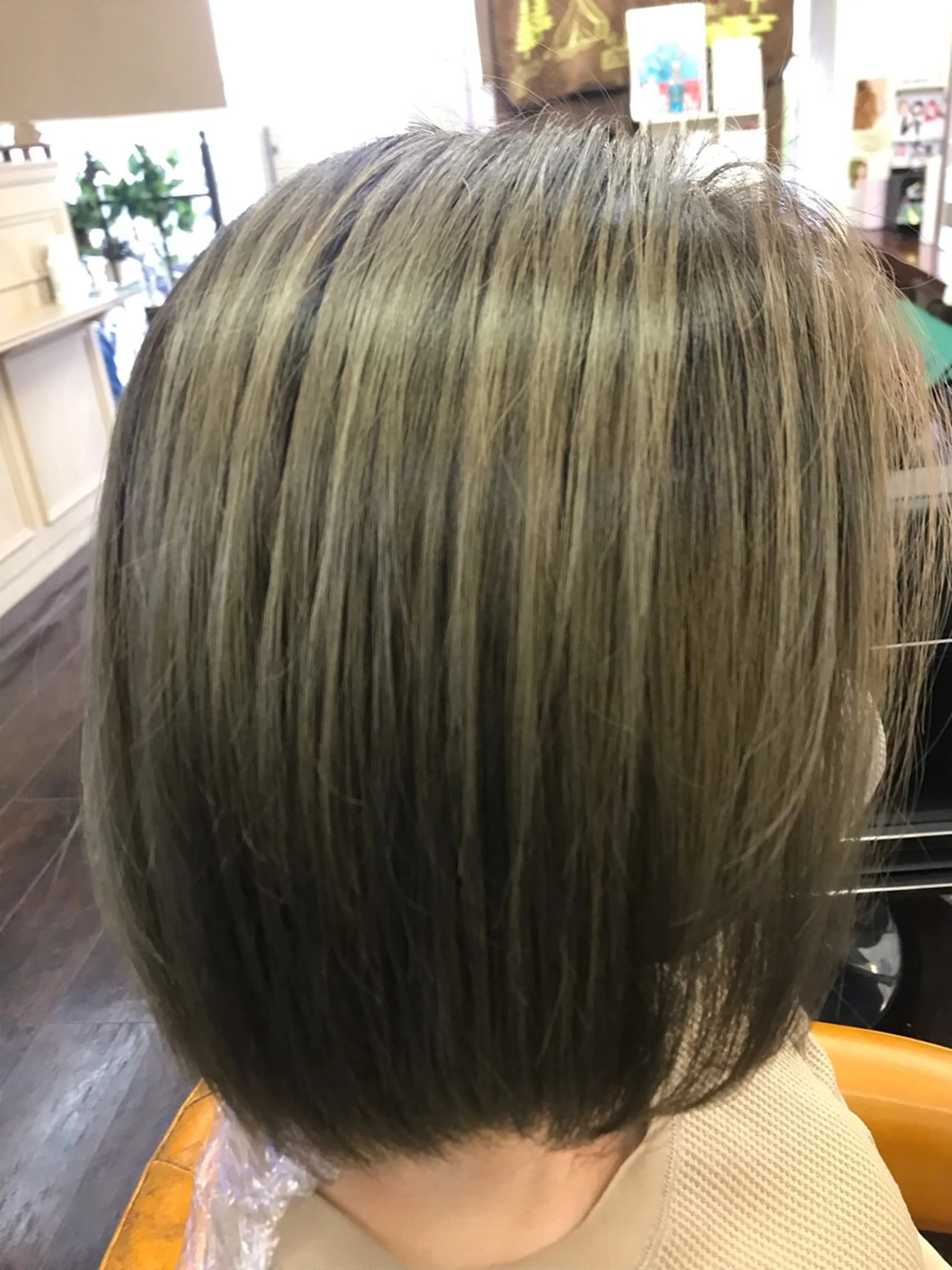 ショート カラー 桧山 真のヘアスタイル