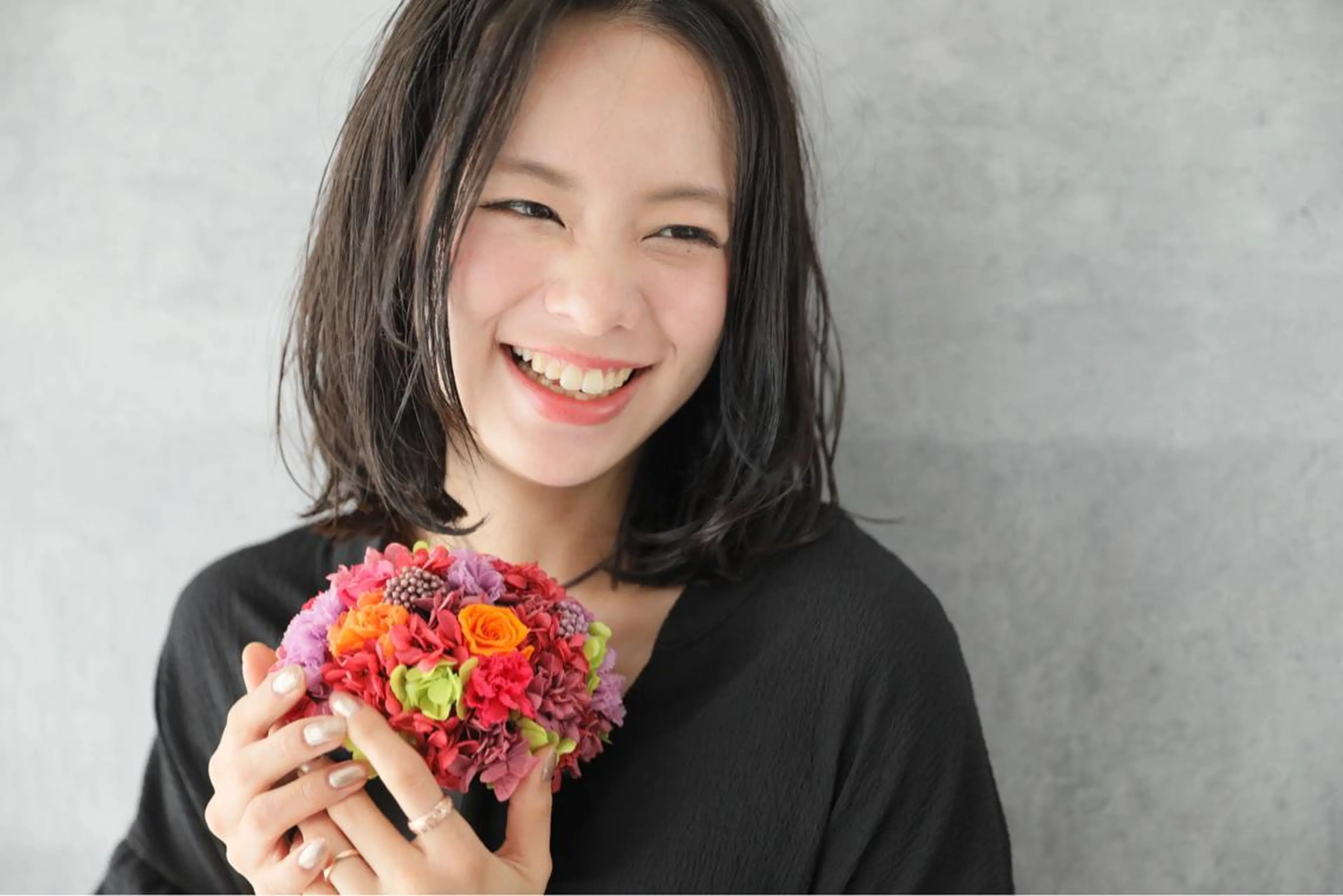 ミディアム 🎗️comoda 神戸三宮 髪質改善のヘアスタイル