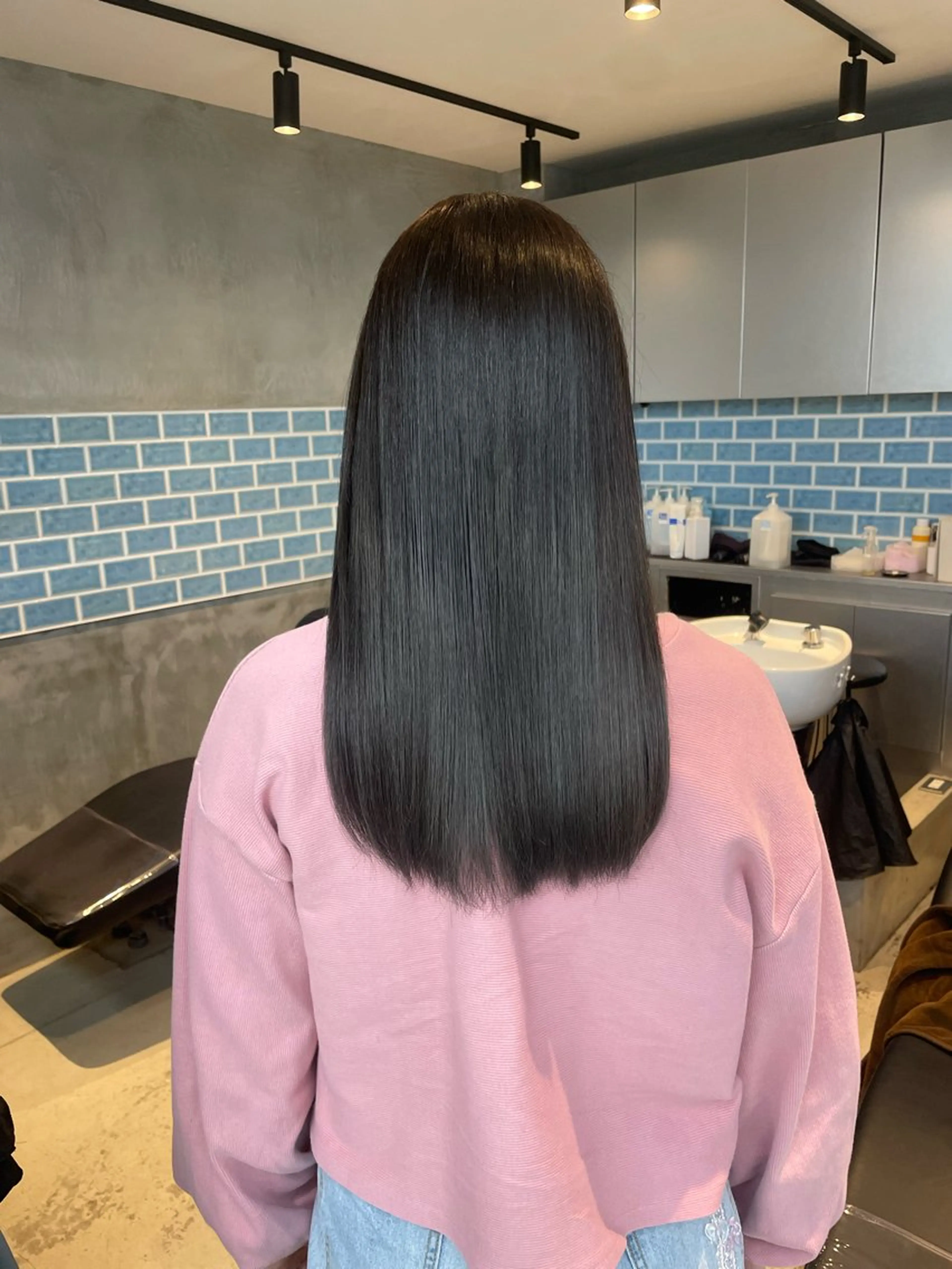 セミロング 🐰ほのか /透明感カラーのヘアスタイル