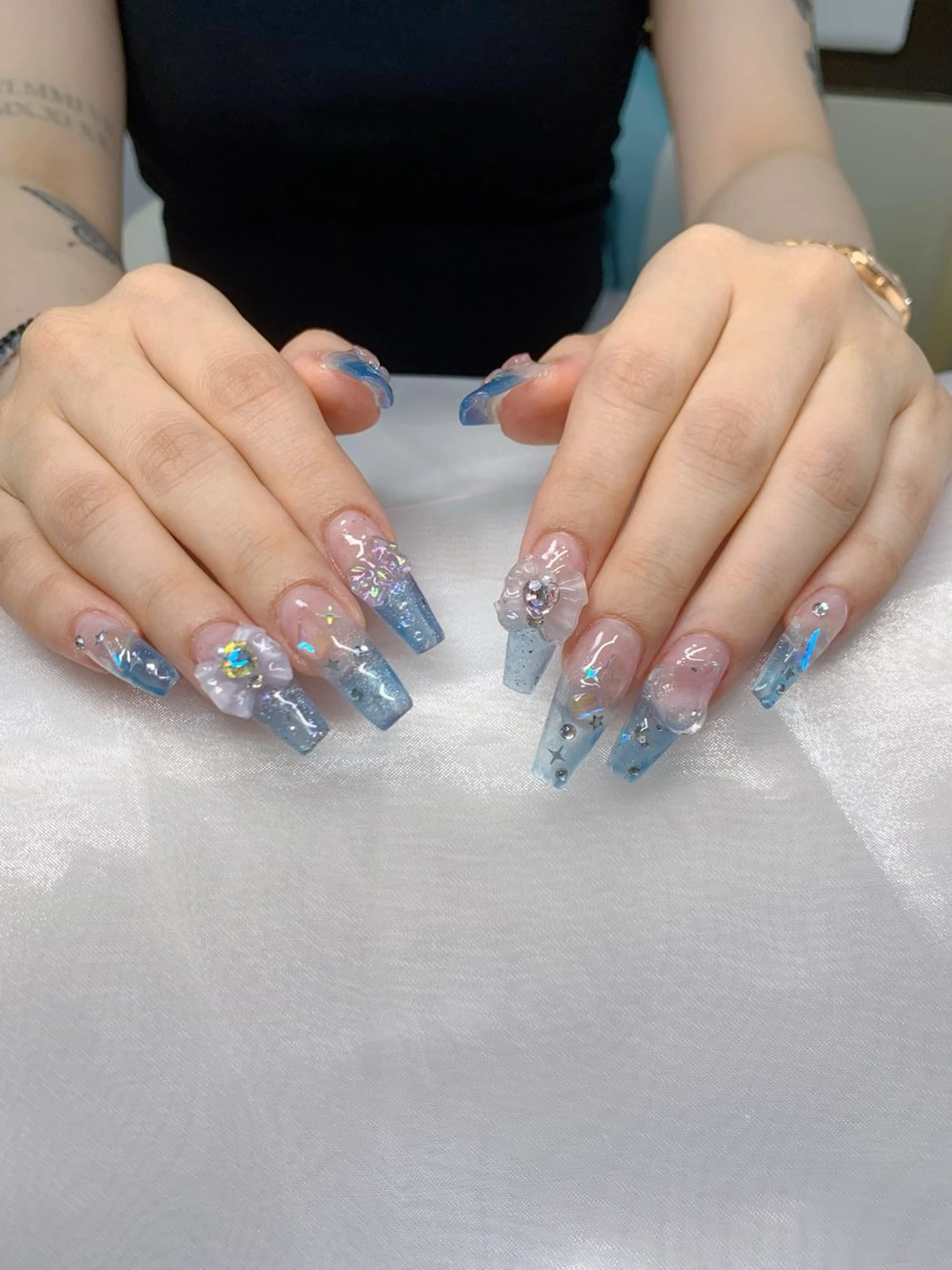ネイル アートネイル チークネイル 長さ出し フットネイル フレンチネイル Lily nails studio所属・Lily nails studioのネイルデザイン