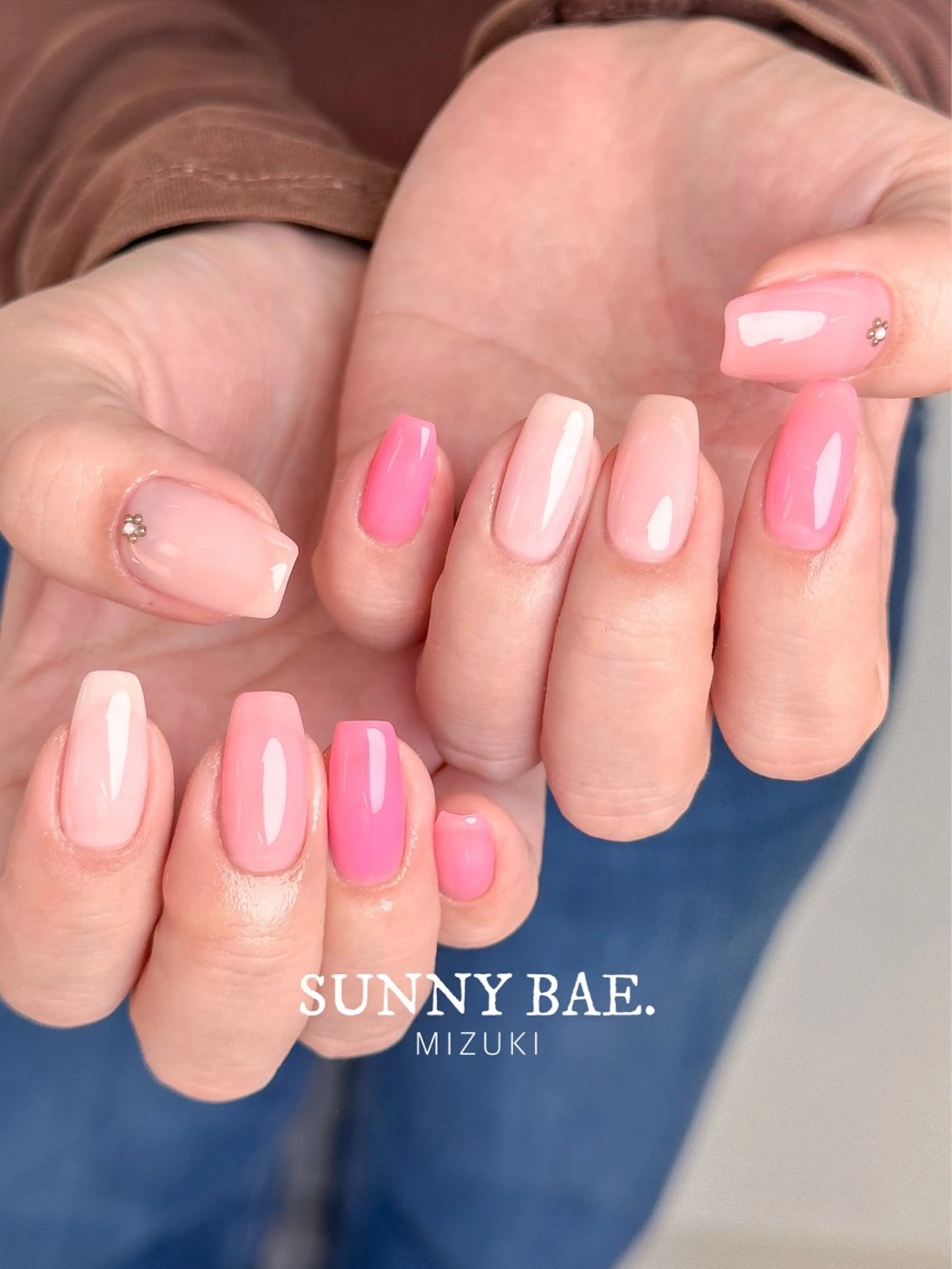 ネイル フラワーネイル ミラーネイル ワンカラーネイル ピンク 春ネイル ハンドネイル SUNNY BAE. 🌼MIZUKIのネイルデザイン