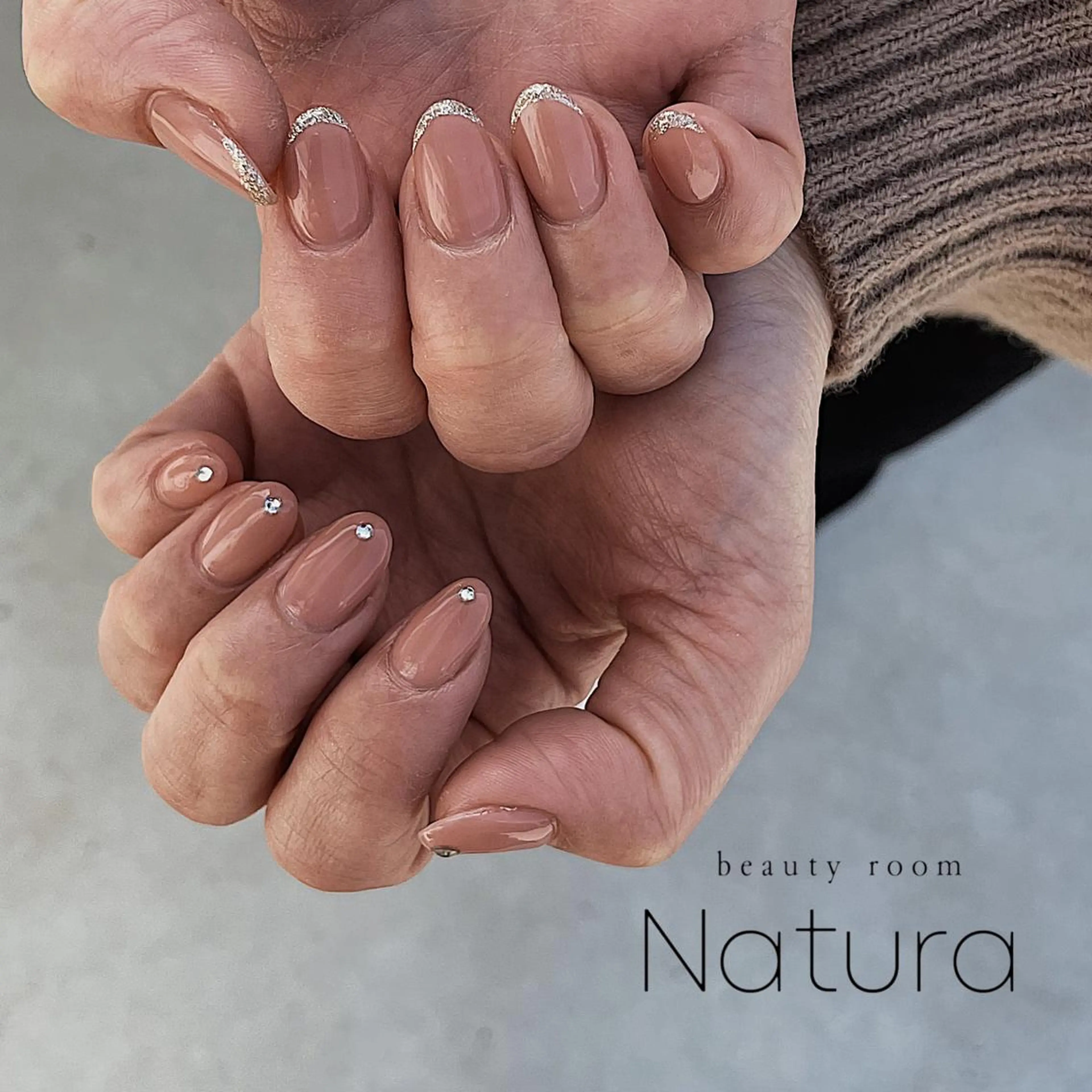 ネイル マツエク・マツパ アイブロウ ハンドネイル beautyroom Naturaのネイルデザイン