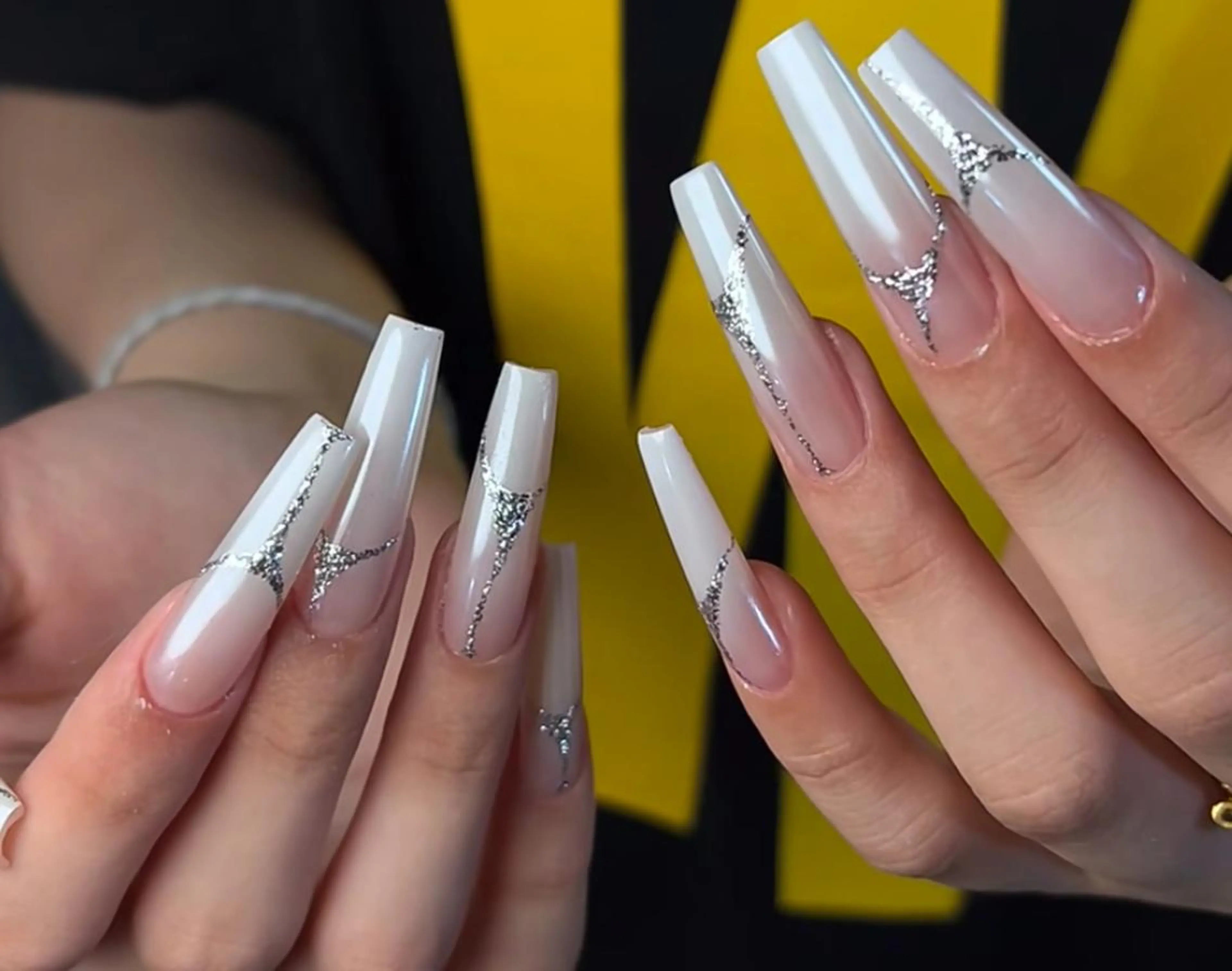 ネイル ハンドネイル 🎀 NaNa_nailのネイルデザイン