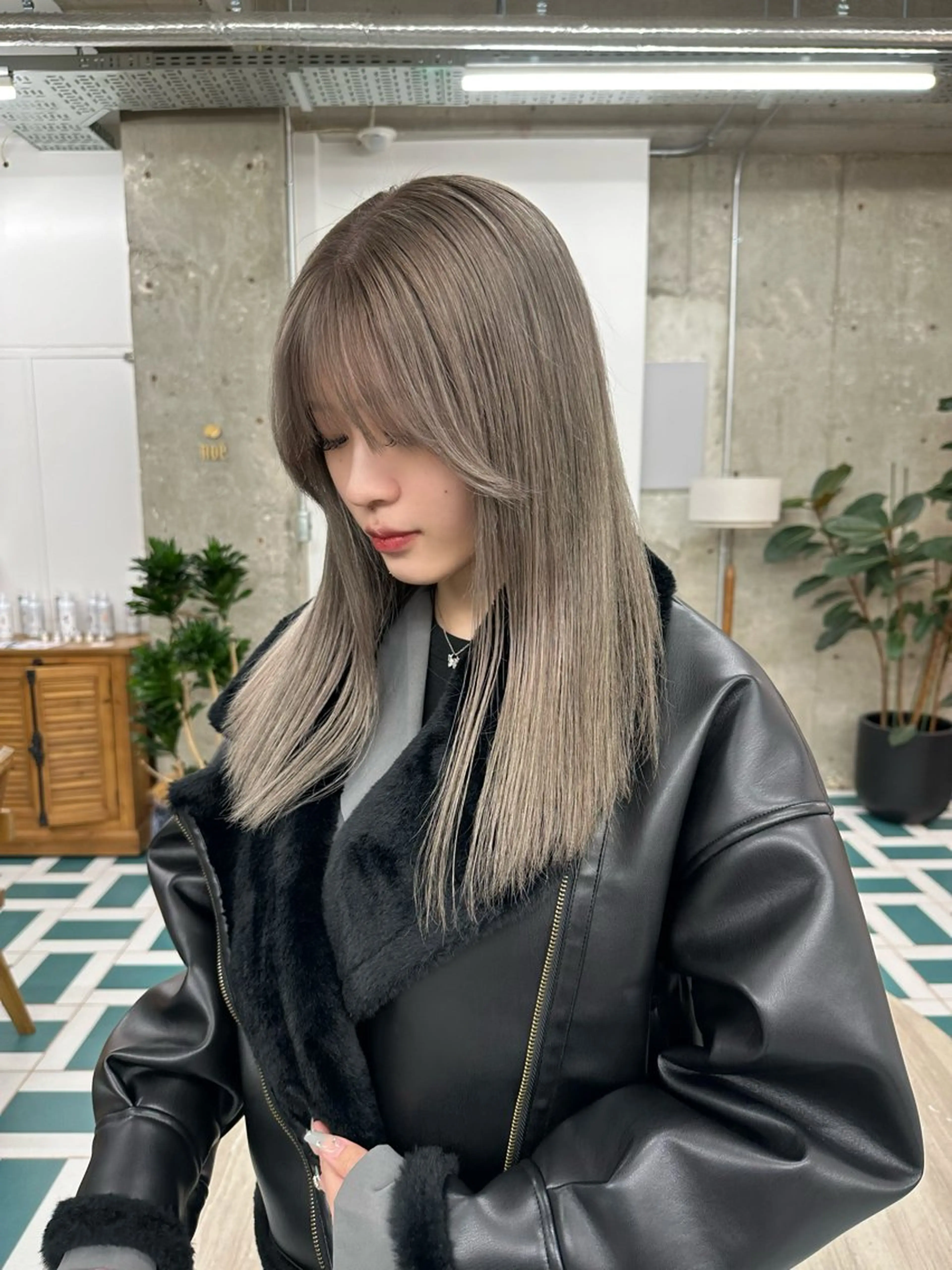 カラー ブリーチ ハイトーンカラー カット ヘアカラー noe'所属・☺︎MIKU☺︎栄/ ボブ/ブリーチカラーのヘアスタイル