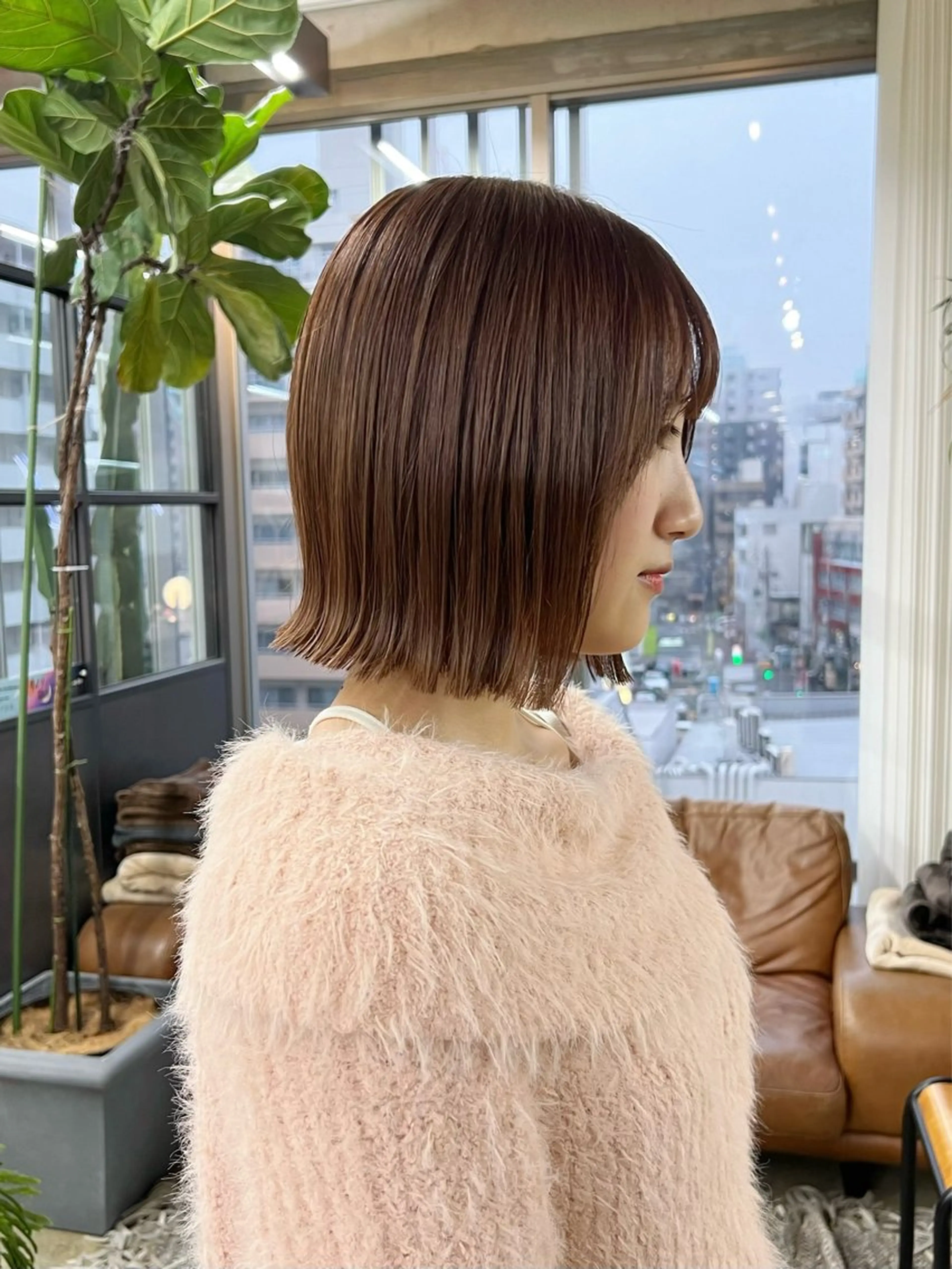 ミディアム era所属・azumi/ボブ/暖 色/オリーブ/縮毛のヘアスタイル