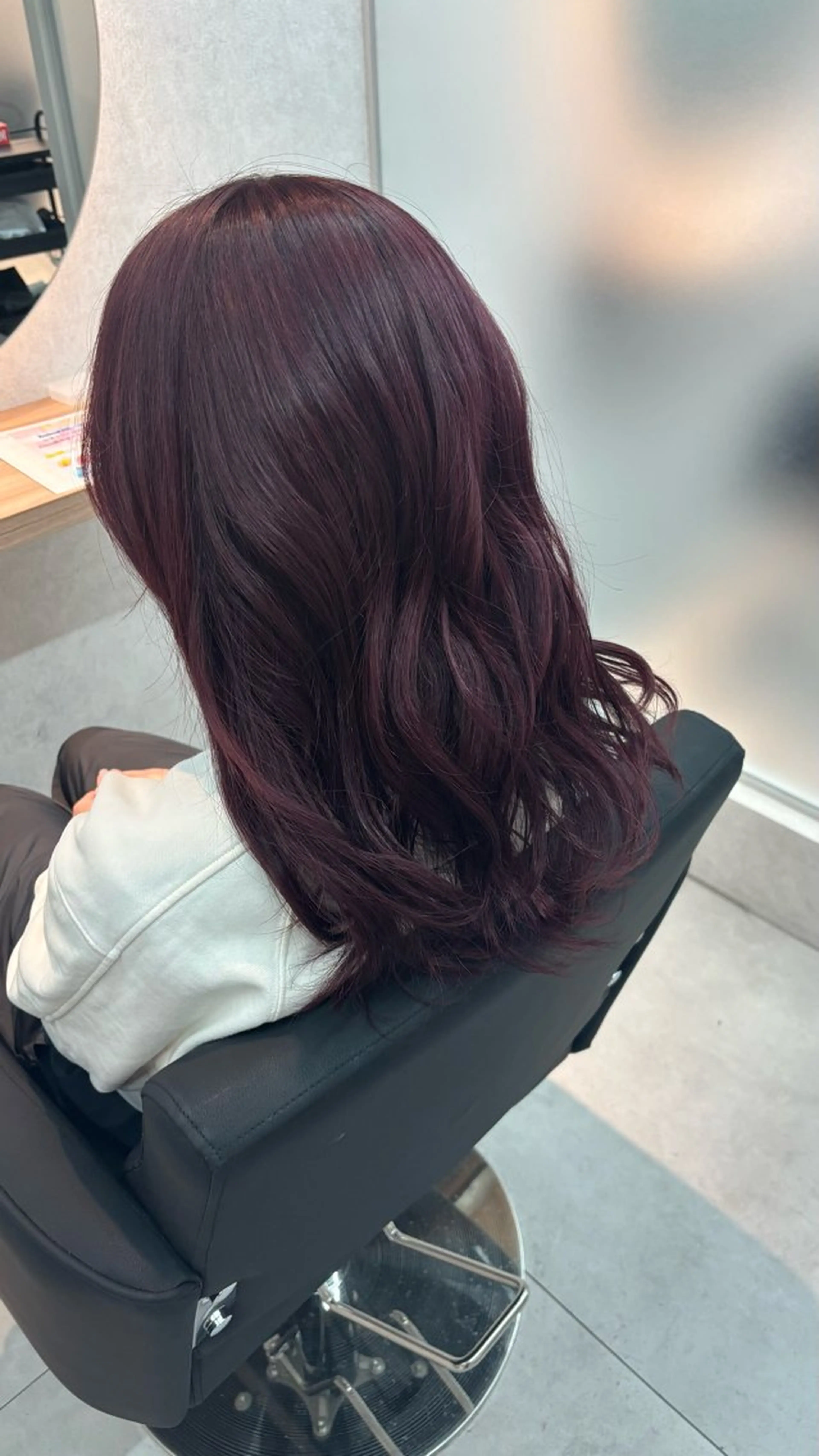 カラー 米倉 陽菜のヘアスタイル