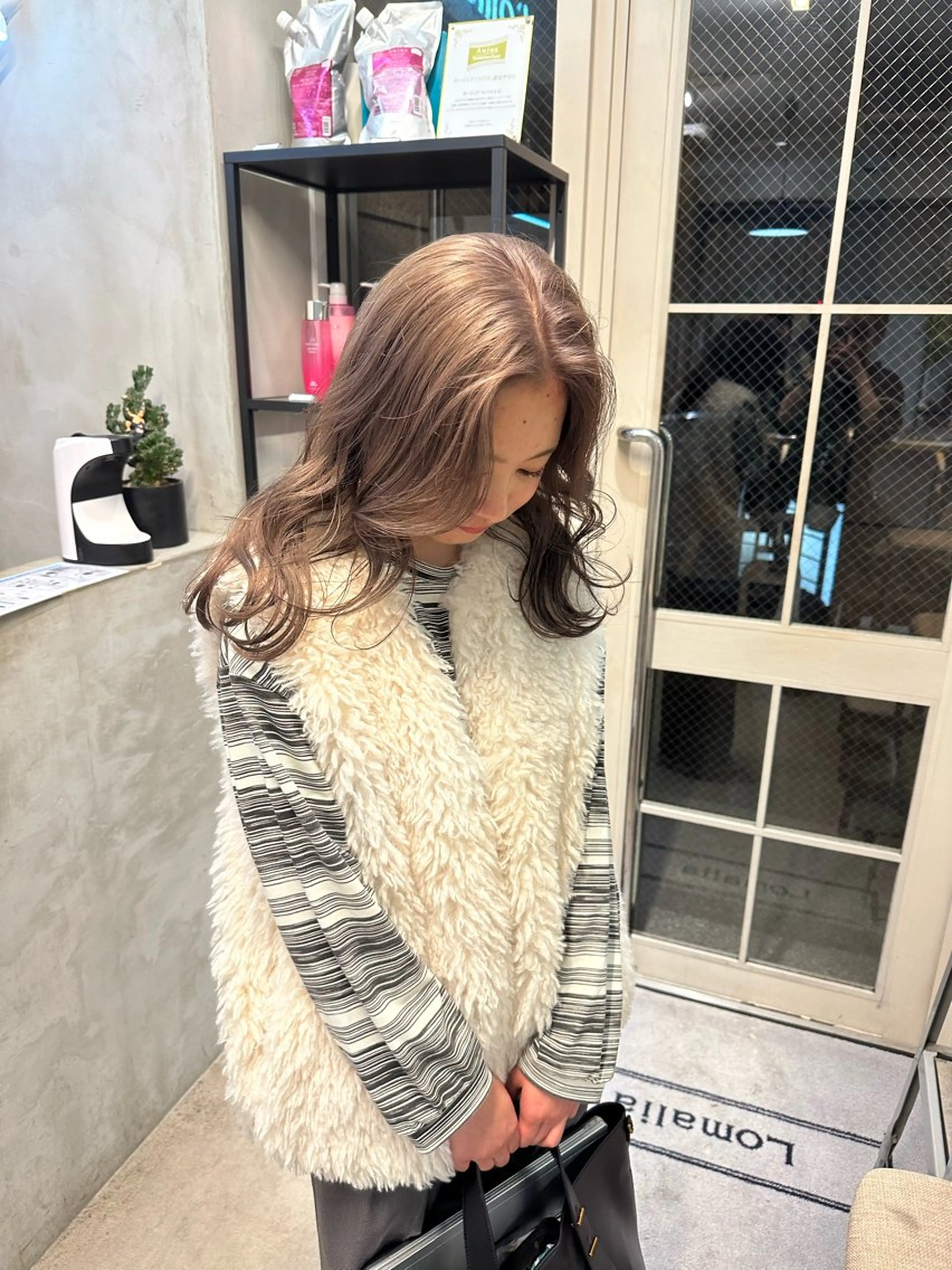 ミディアム カラー ブリーチ ハイトーンカラー ブリーチなしカラー ボブ REINA☁️透明感 カラー/ぷつっと♡のヘアスタイル