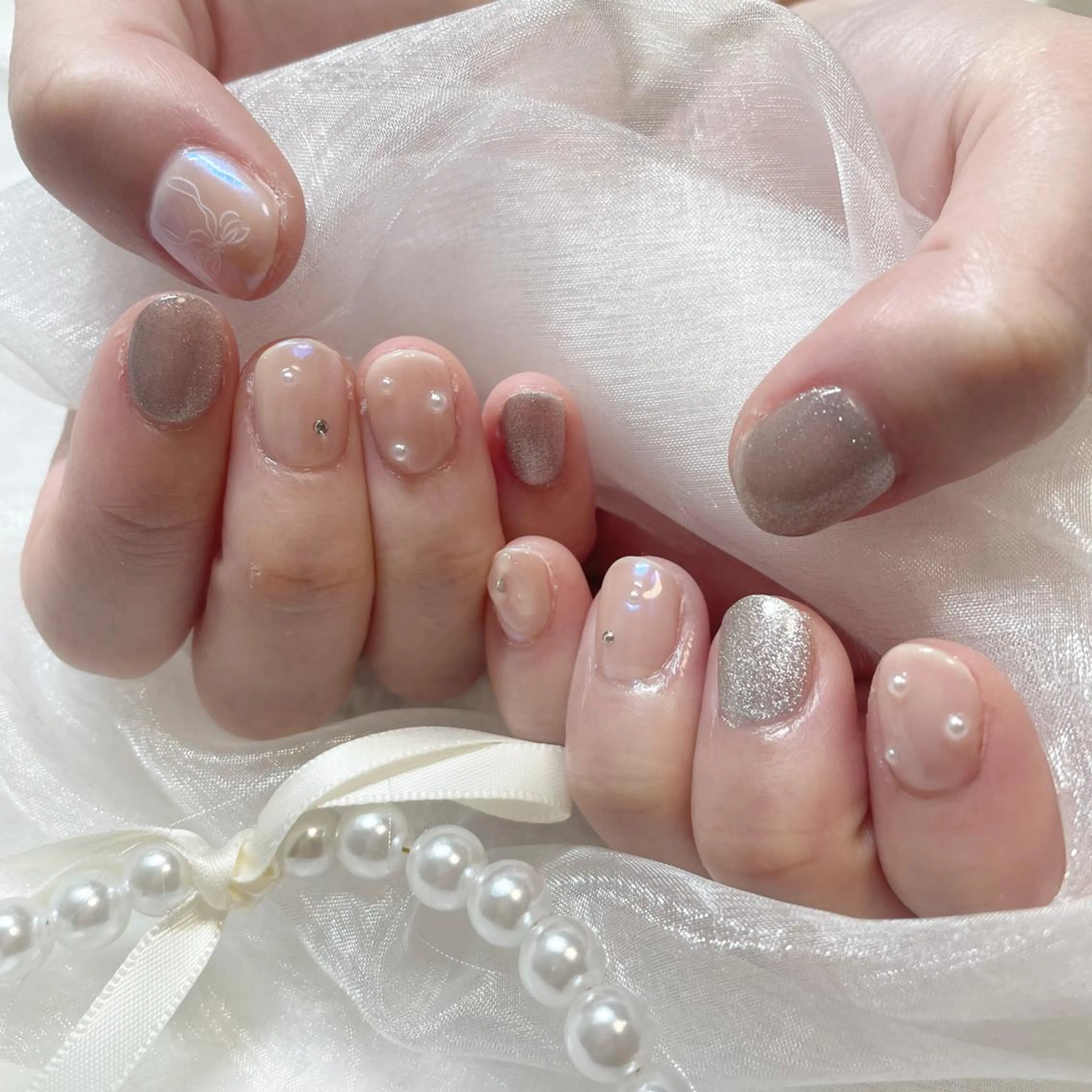 ネイル ジェルネイル 韓国ネイル 持ち込み ワンカラーネイル シンプルネイル ハンドネイル fiore nail 🦋のネイルデザイン