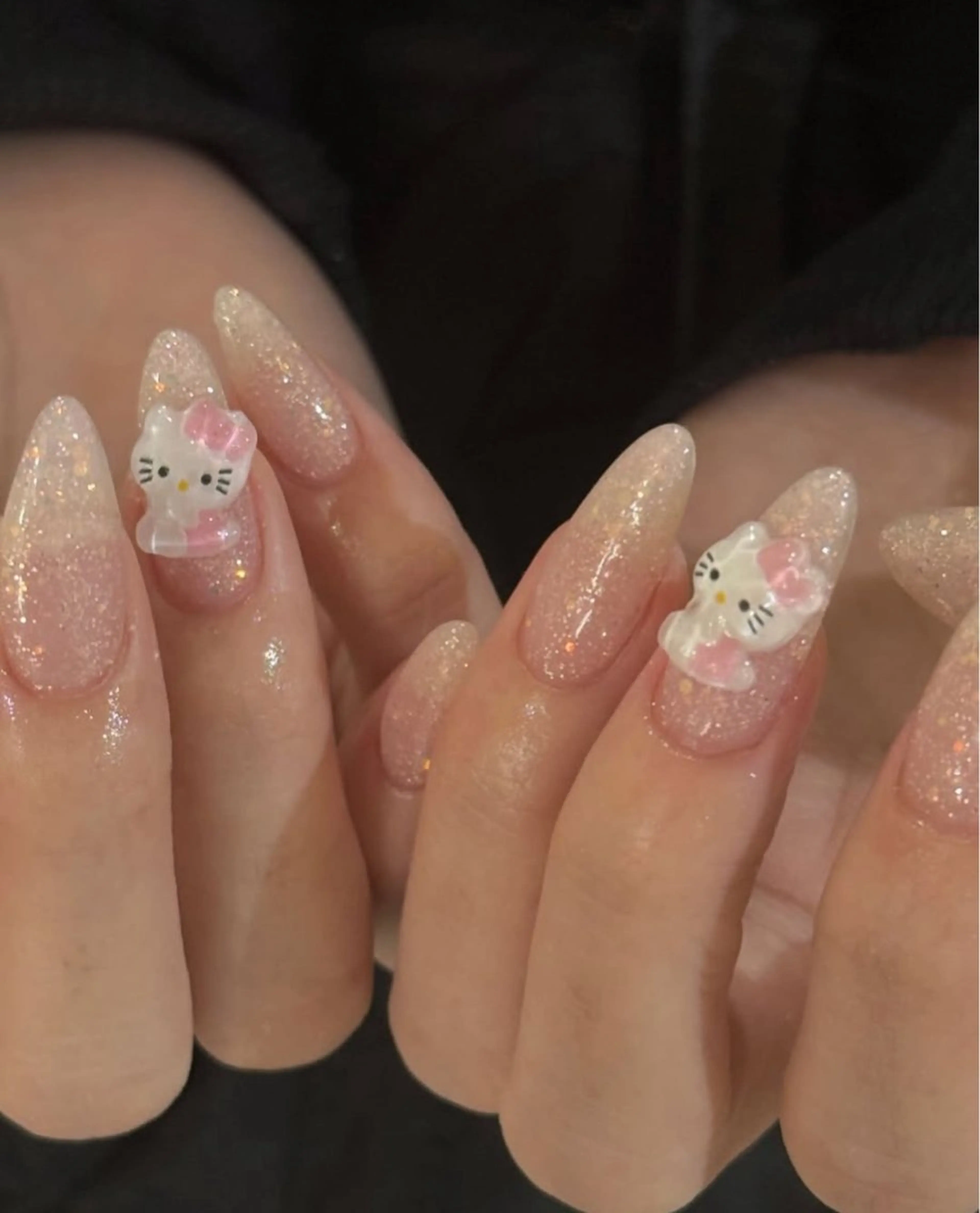ネイル 長さ出し グラデーション キラキラネイル 韓国ネイル ラメ(グリッター) ハンドネイル ハンドケア Chisa Nail Studio所属・リ リのネイルデザイン