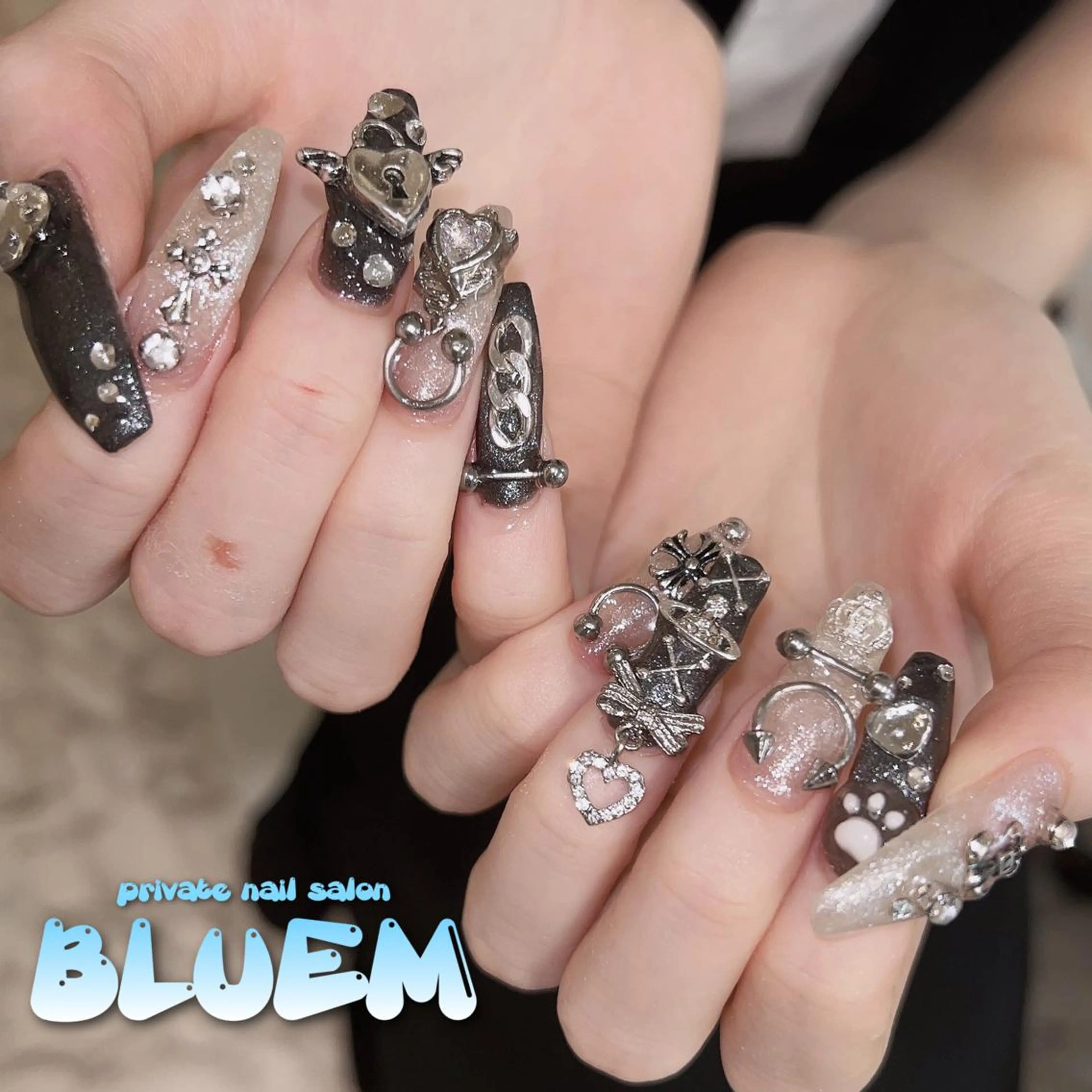 ネイル ハンドネイル BLUEM なな🐶のネイルデザイン