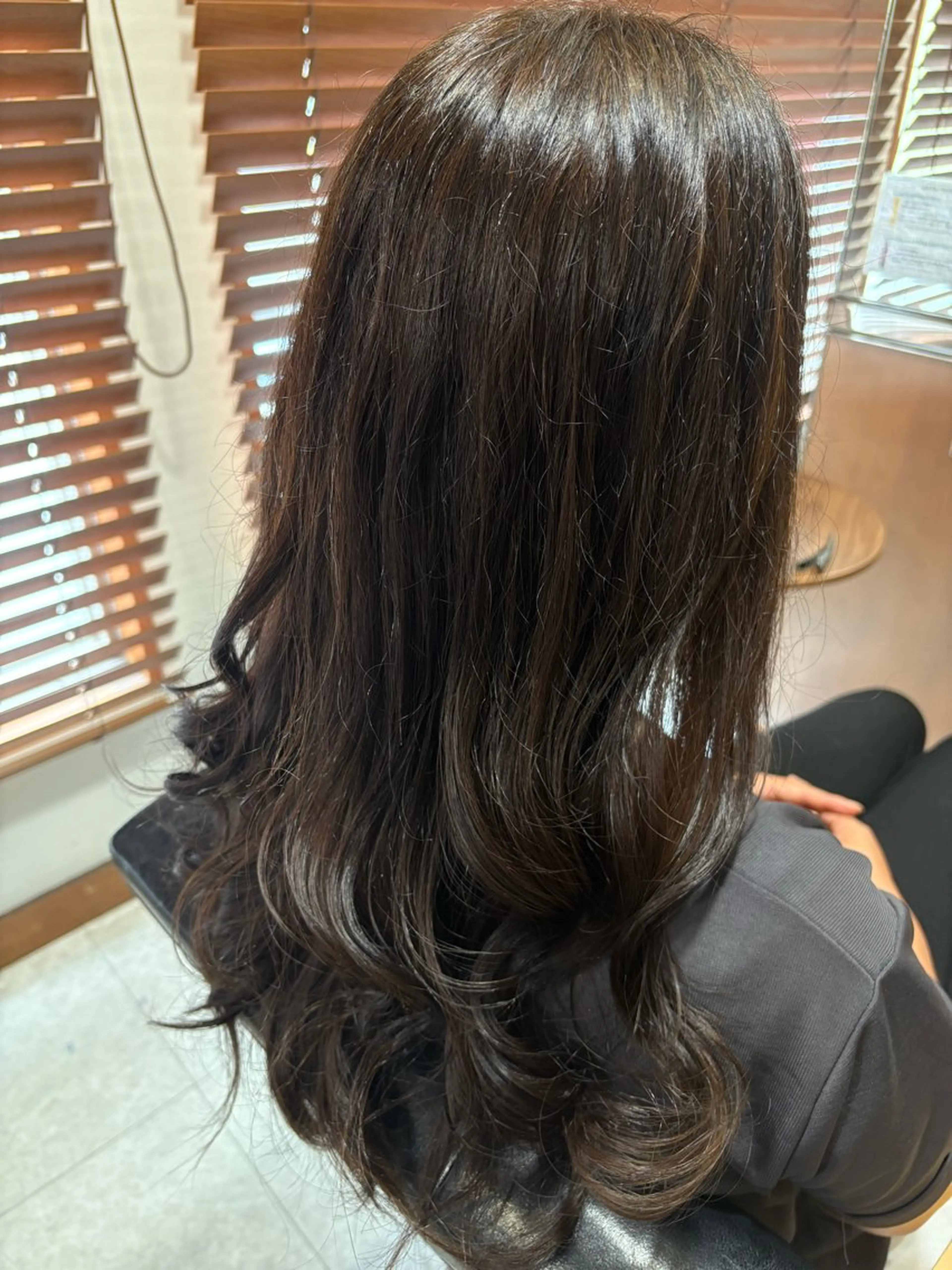 ロング カラー 松本 りんのヘアスタイル