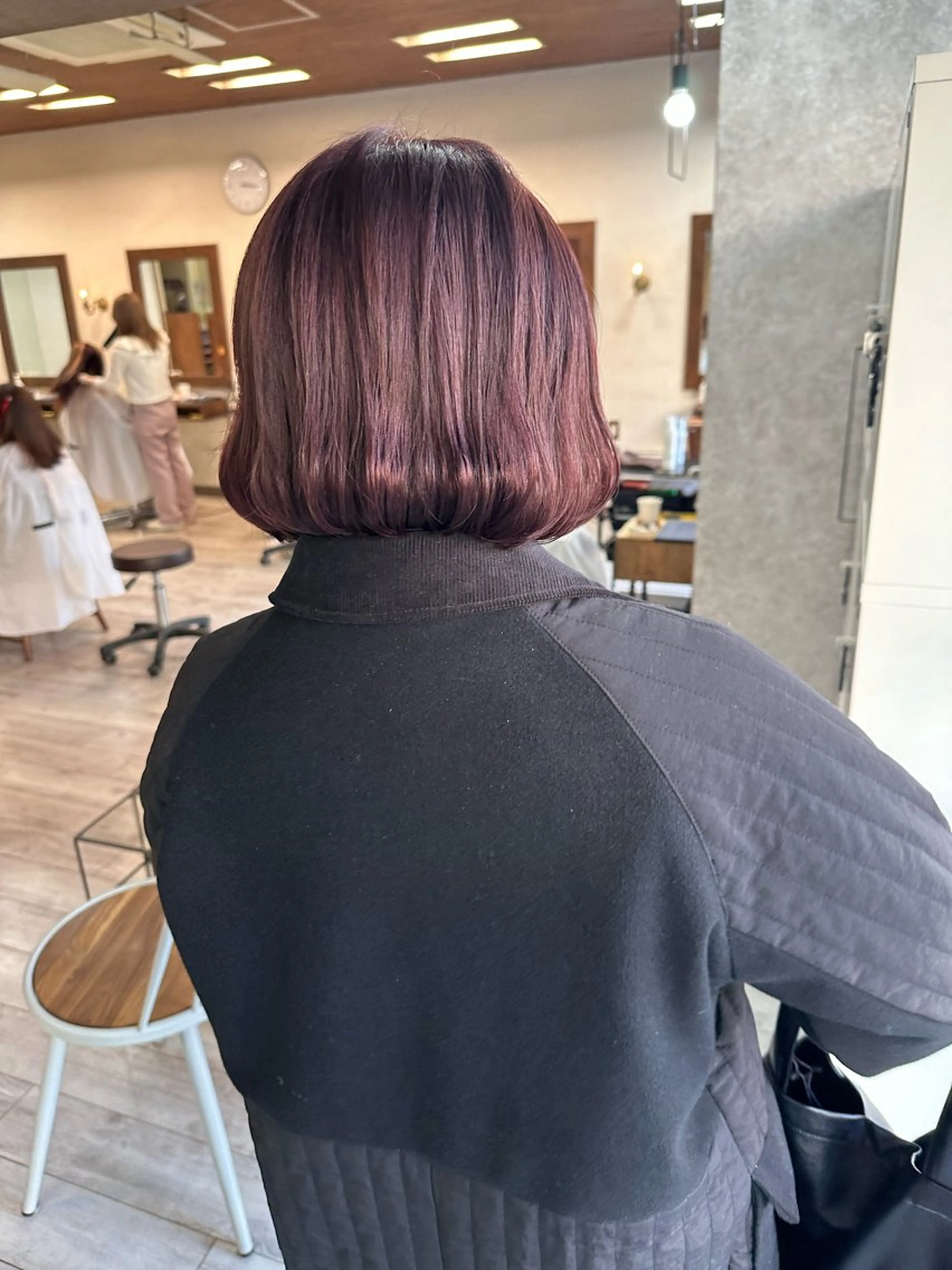 ショート カラー ヘアカラー トリートメント minim / miku 暖色カラーのヘアスタイル