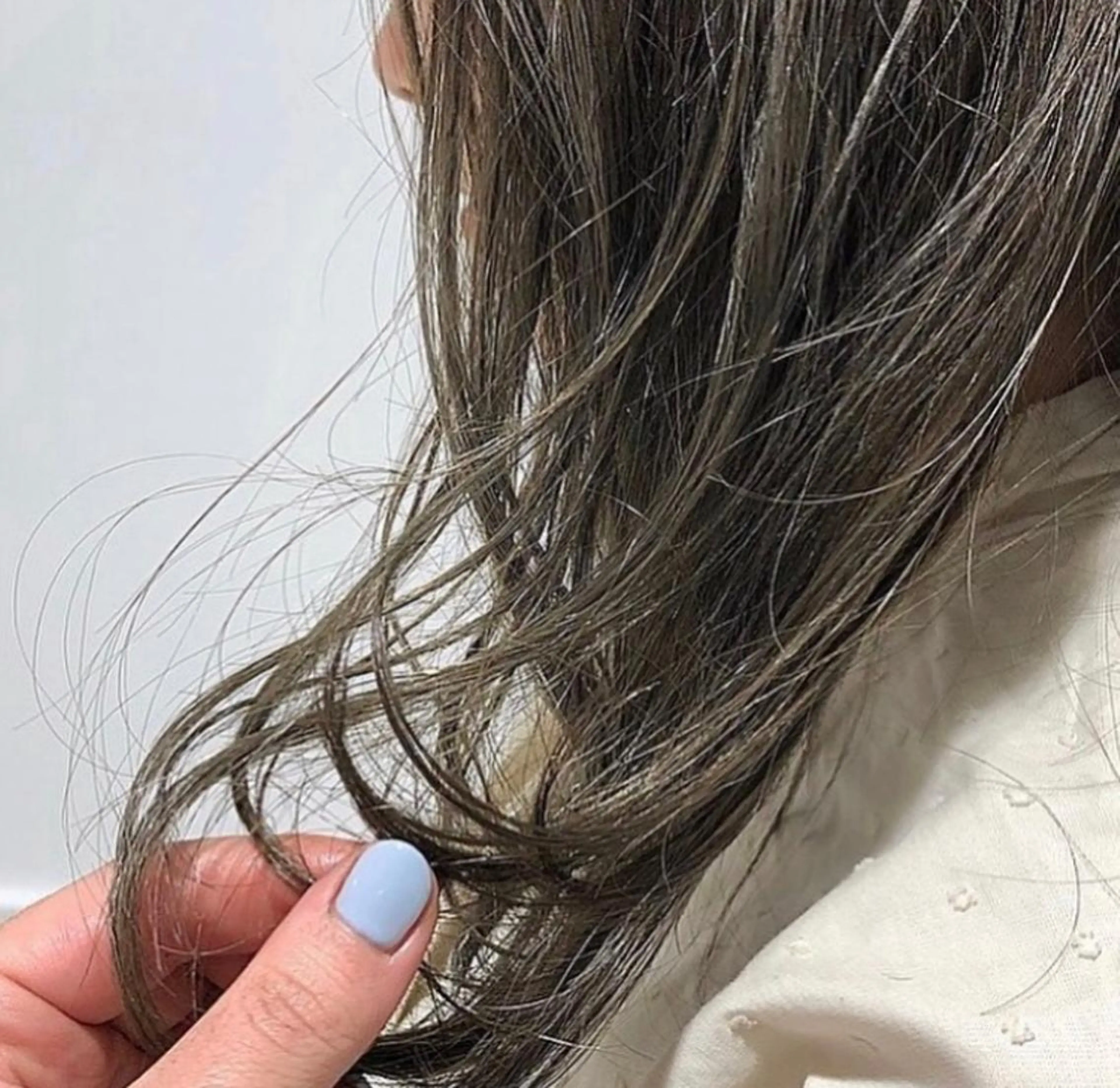 カラー i.+sapporo所属・🩶韓国ヘア🩶 くびれ❤︎顔まわりのヘアスタイル