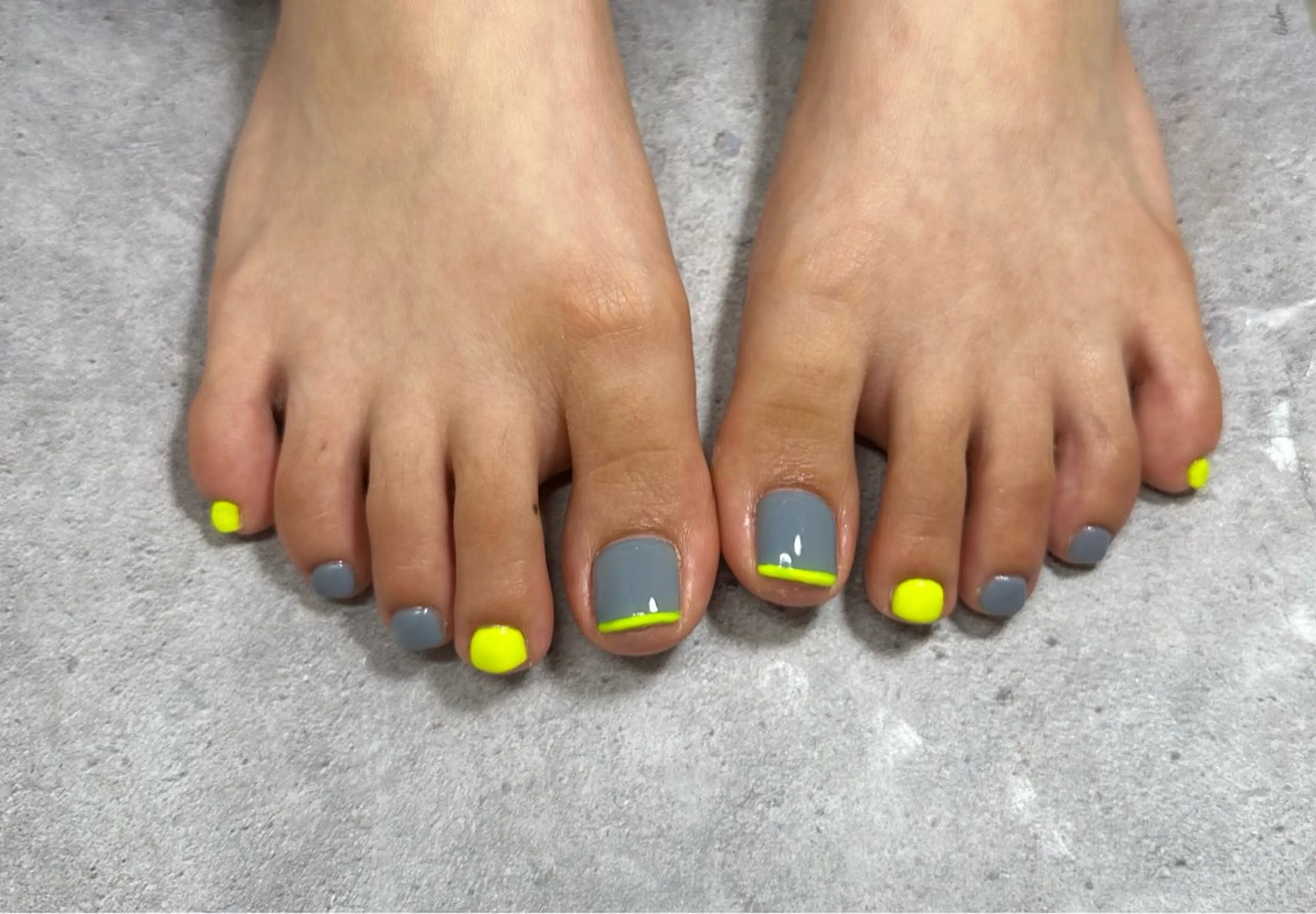 ネイル フットネイル 7LOOKS フェンのネイルデザイン