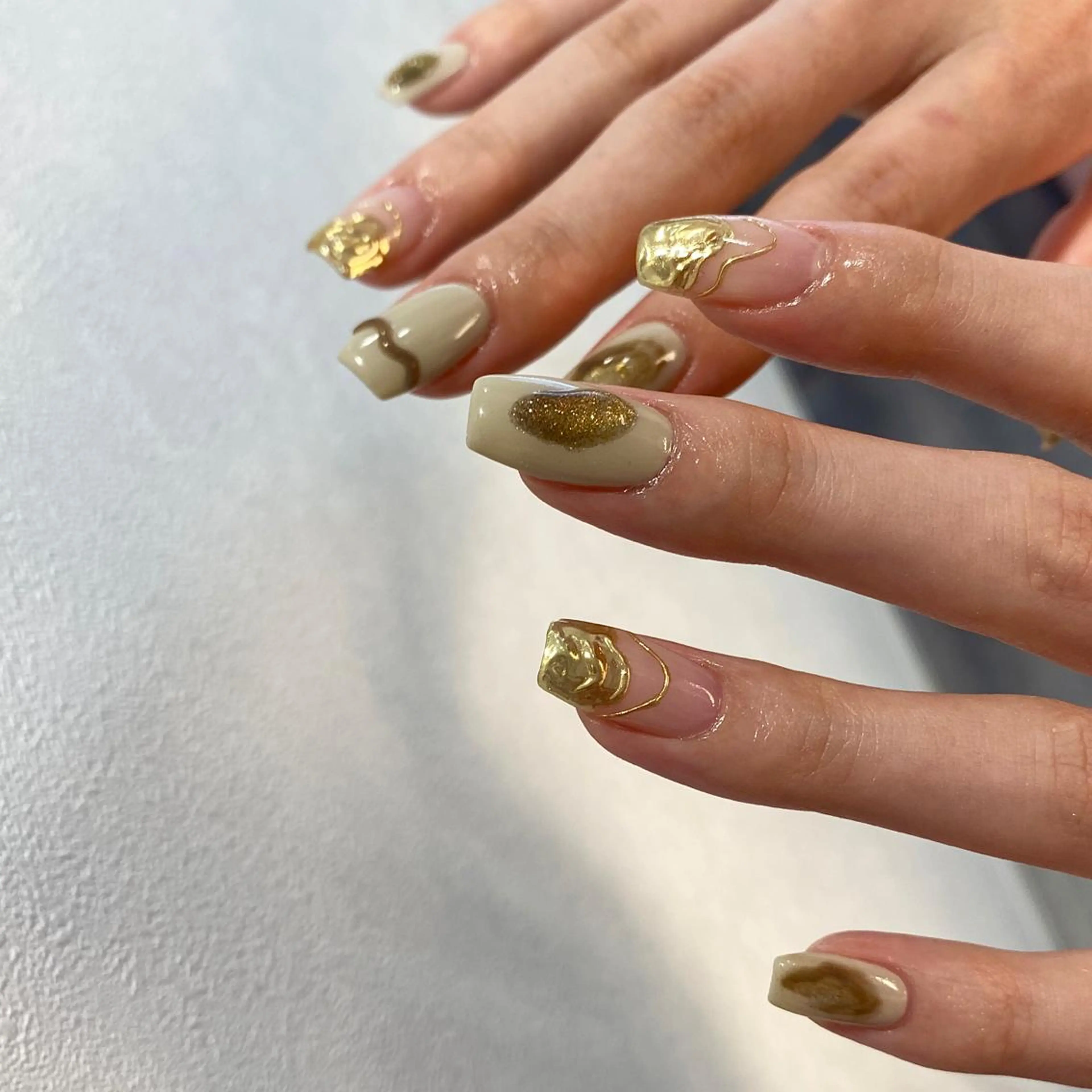 ネイル ハンドネイル NINEnami ニュアンスネイルのネイルデザイン