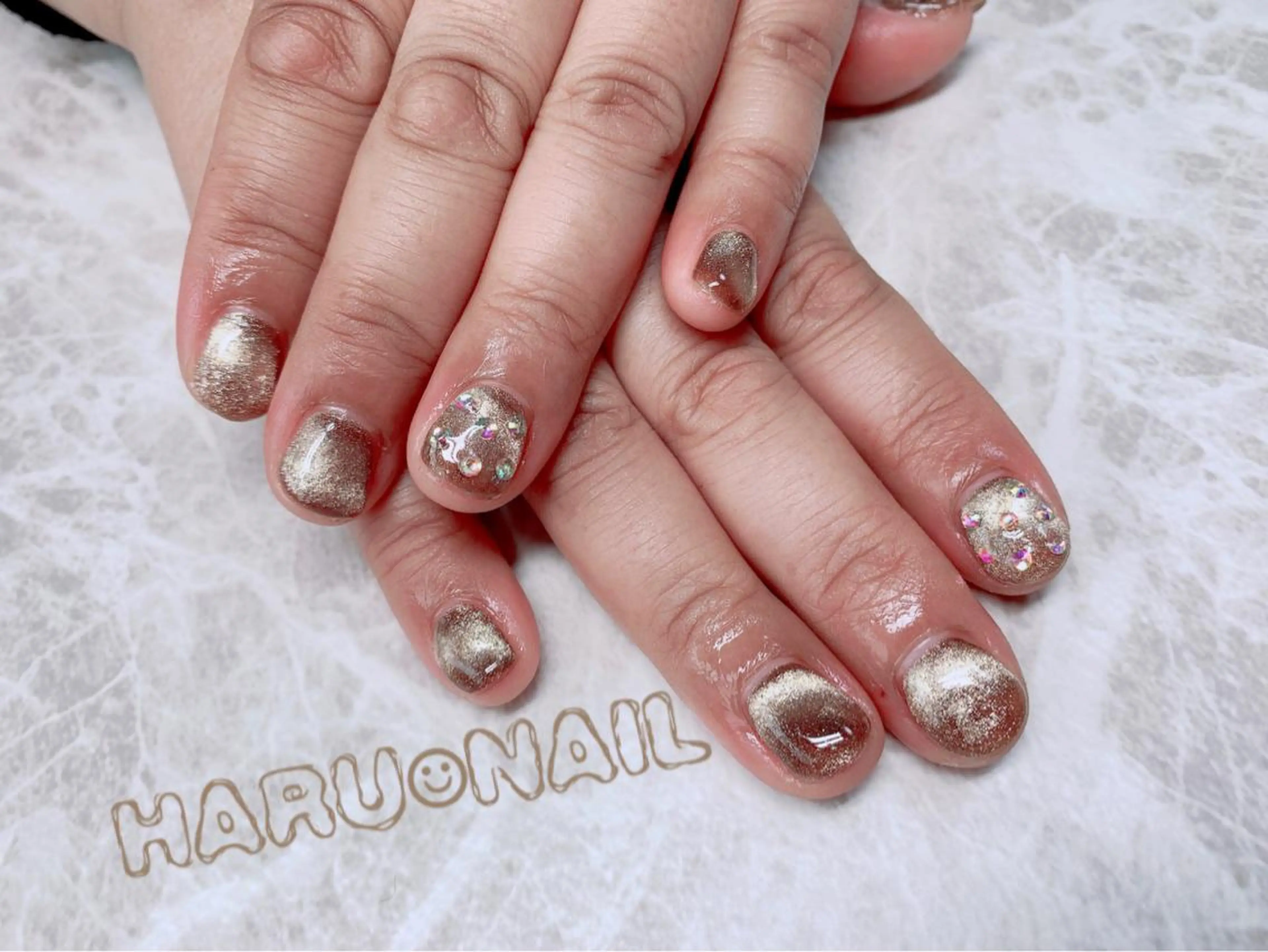 ネイル キラキラネイル マグネットネイル ビー玉ネイル ワンカラーネイル ストーンネイル 痩身/脱毛/ネイル HARUKAのエステ・リラクイメージ