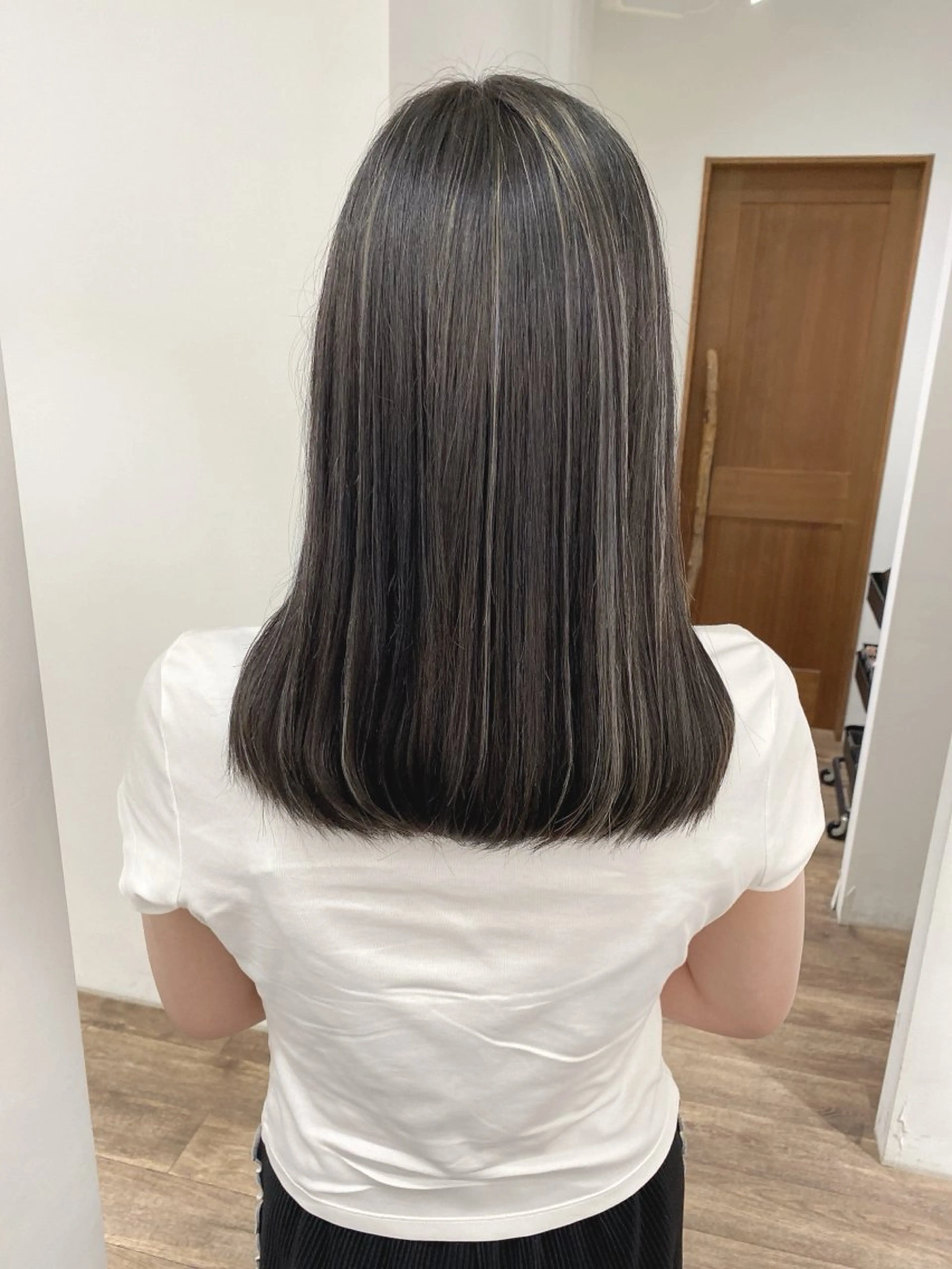 セミロング カラー ヘアカラー トリートメント GO TODAY SHAiRE SALON 横須賀所属・ハイライト⭐️上野 高広のヘアスタイル