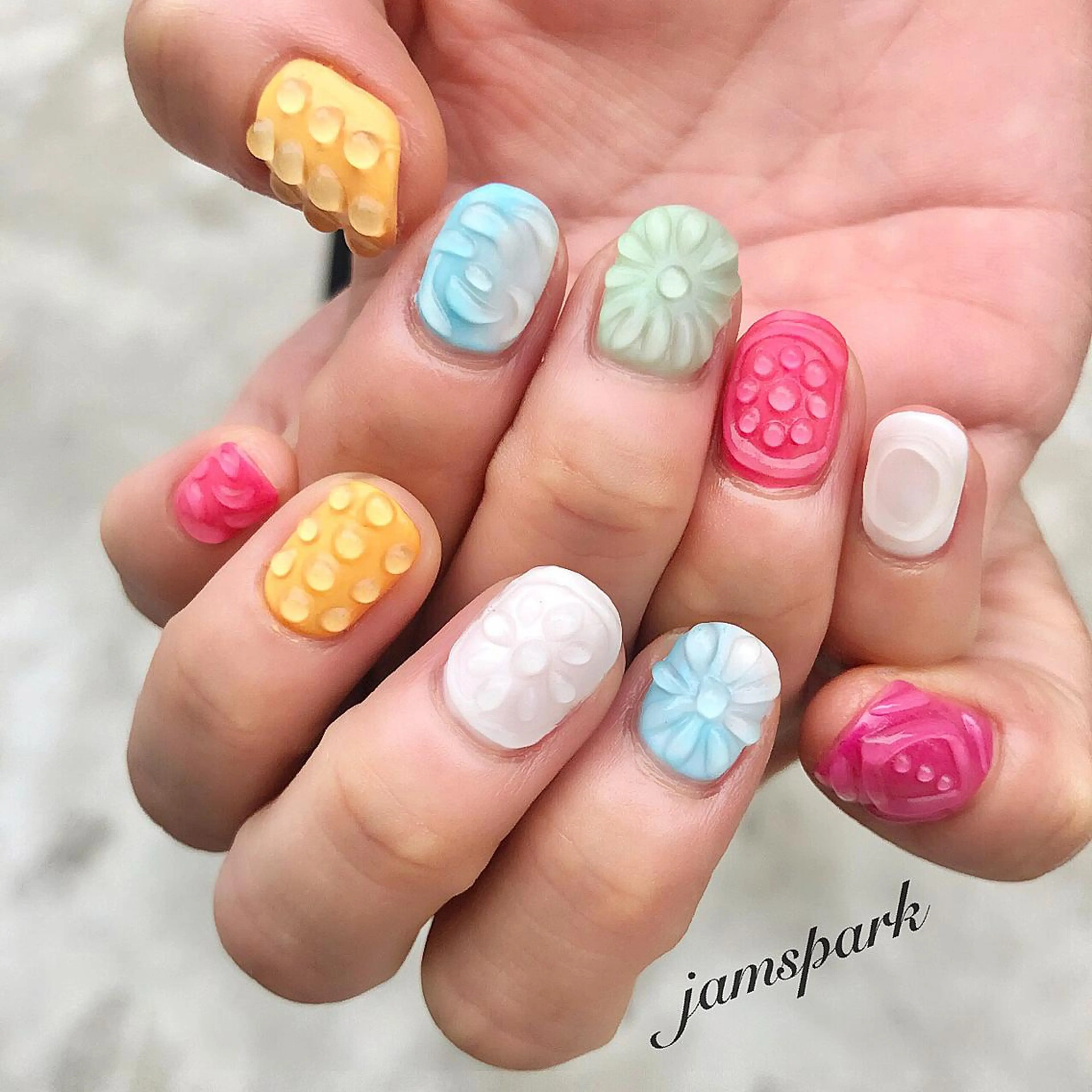 ネイル ニュアンスネイル ショートネイル 夏ネイル ハンドネイル jamspark ✨のネイルデザイン