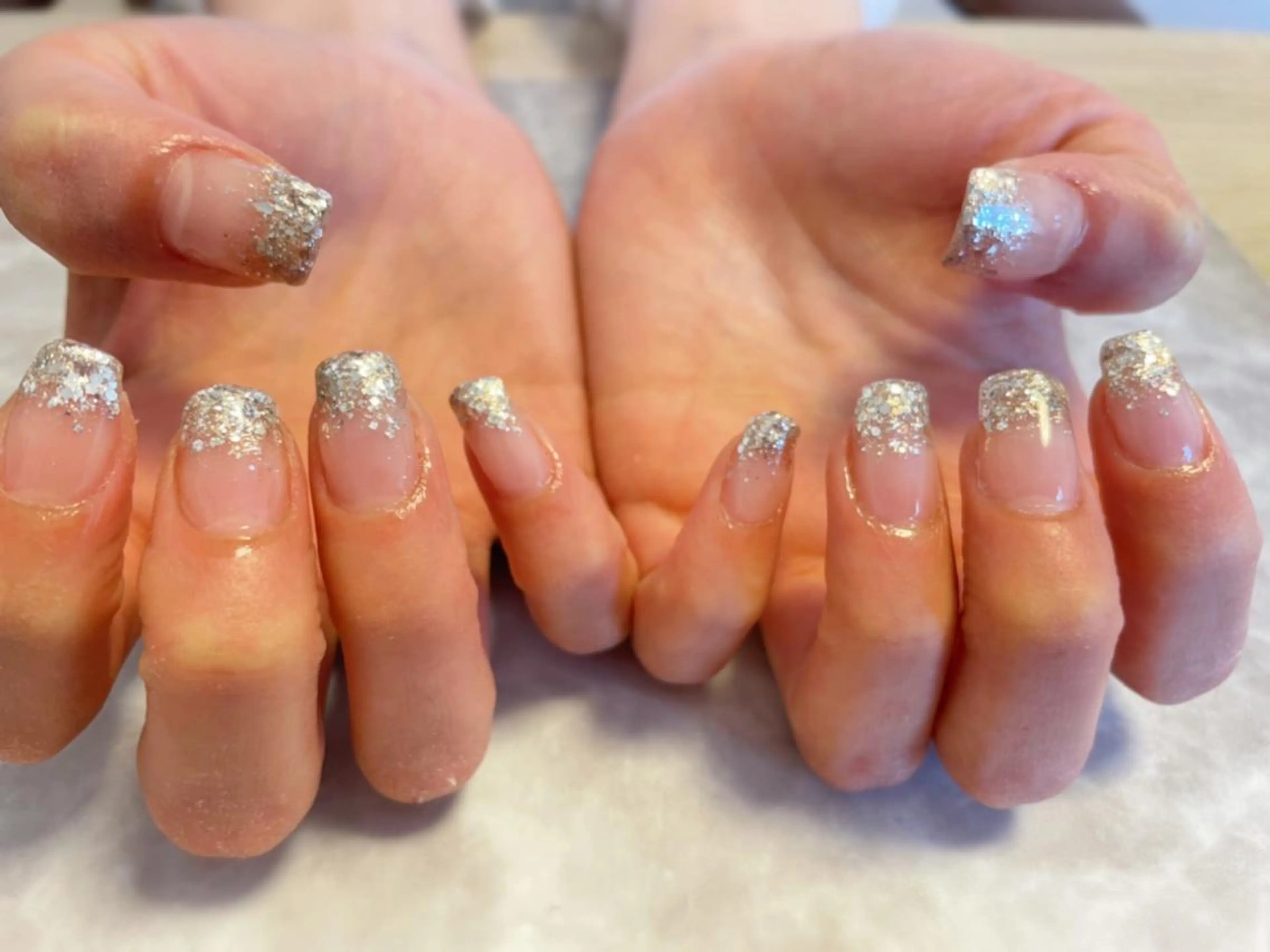 ネイル グラデーション ラメ(グリッター) ラメグラデーション スクエアネイル Nail salon Betty❤︎のネイルデザイン