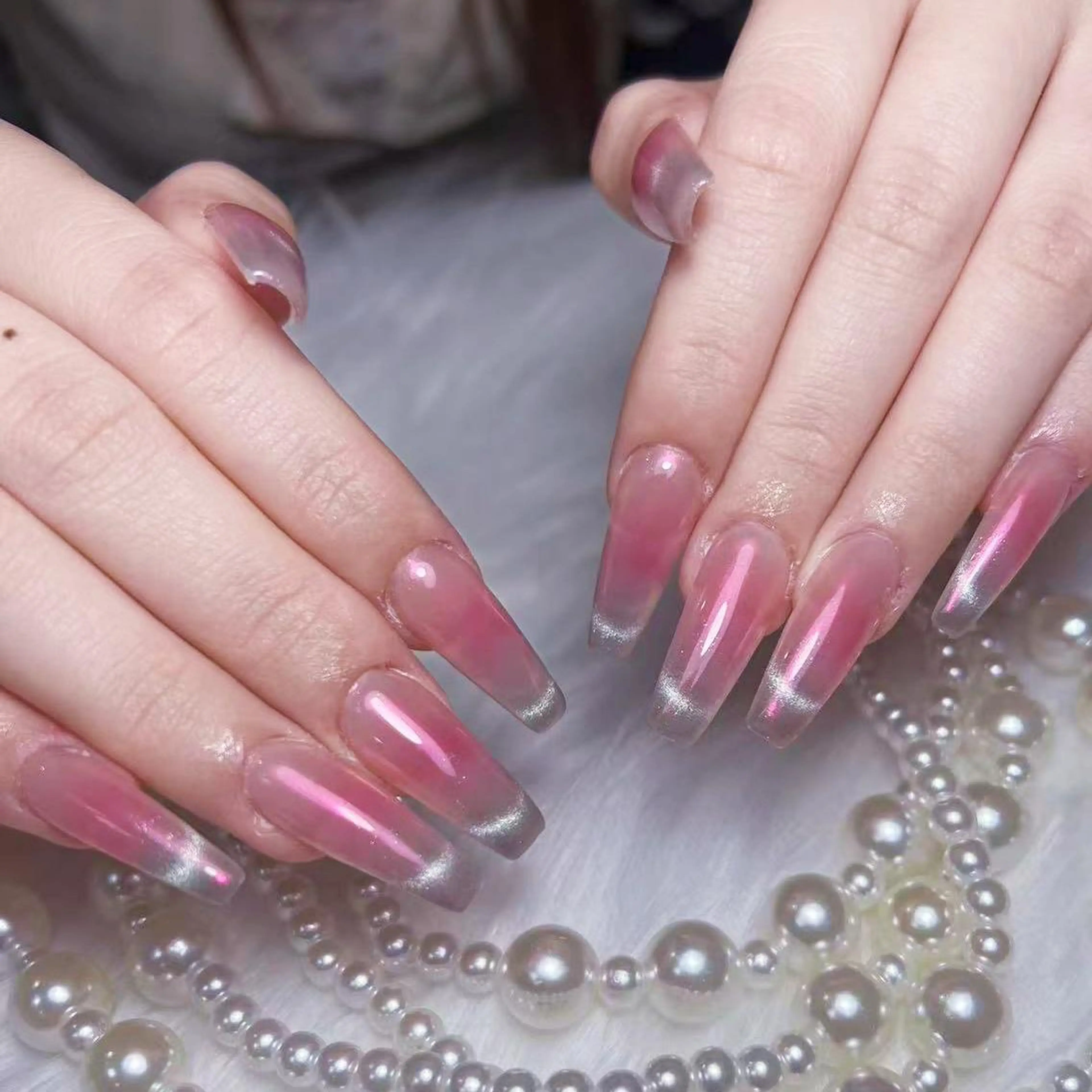 ネイル アートネイル オーロラネイル ガーリー キラキラネイル 韓国ネイル Nail Monsterのネイルデザイン