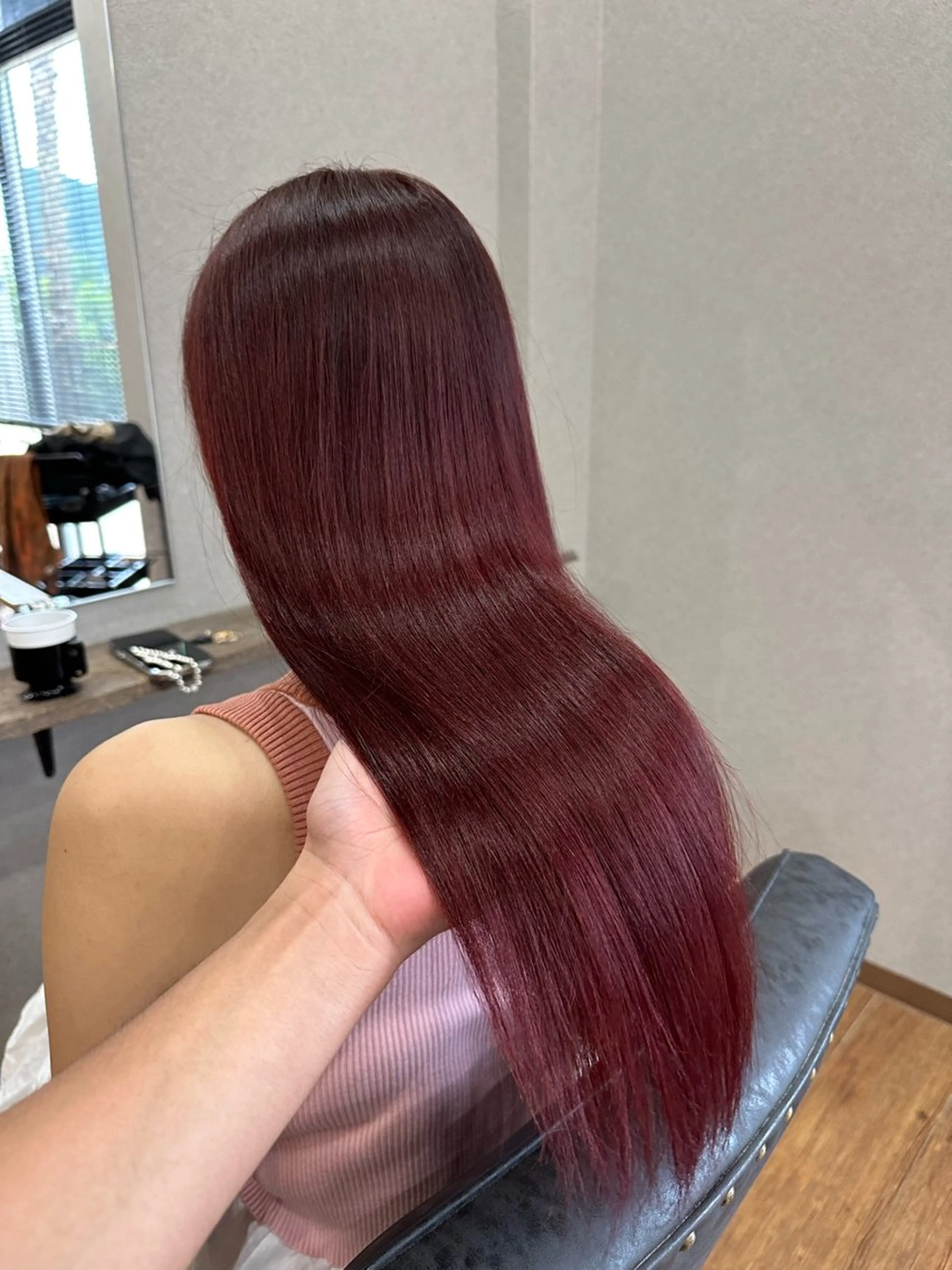 ロング カラー レッドカラー ヘアカラー トリートメント clocca所属・鵜飼 真伍のヘアスタイル