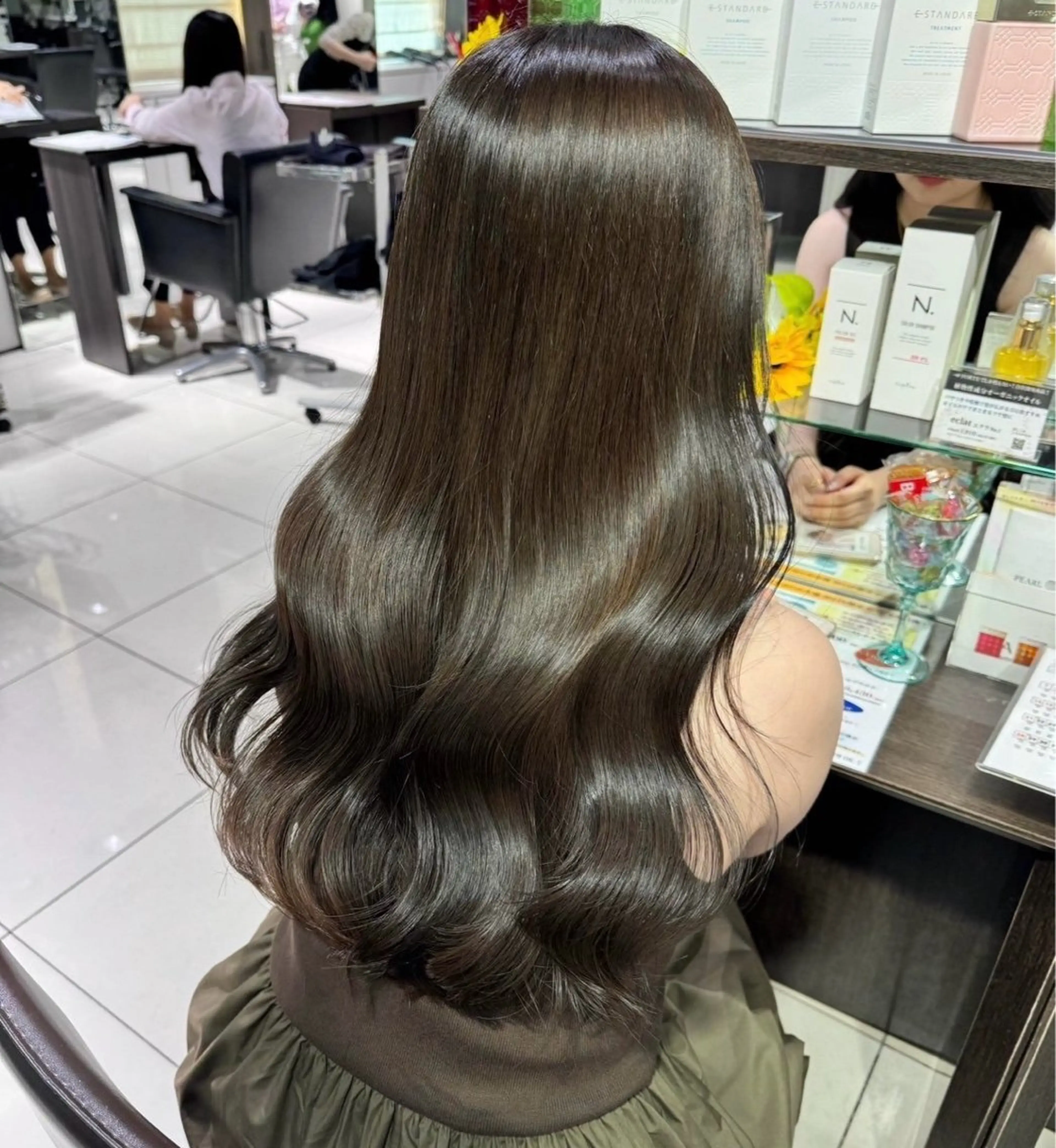 暖色ツヤカラー🩷 伊達美月🤍のヘアスタイル