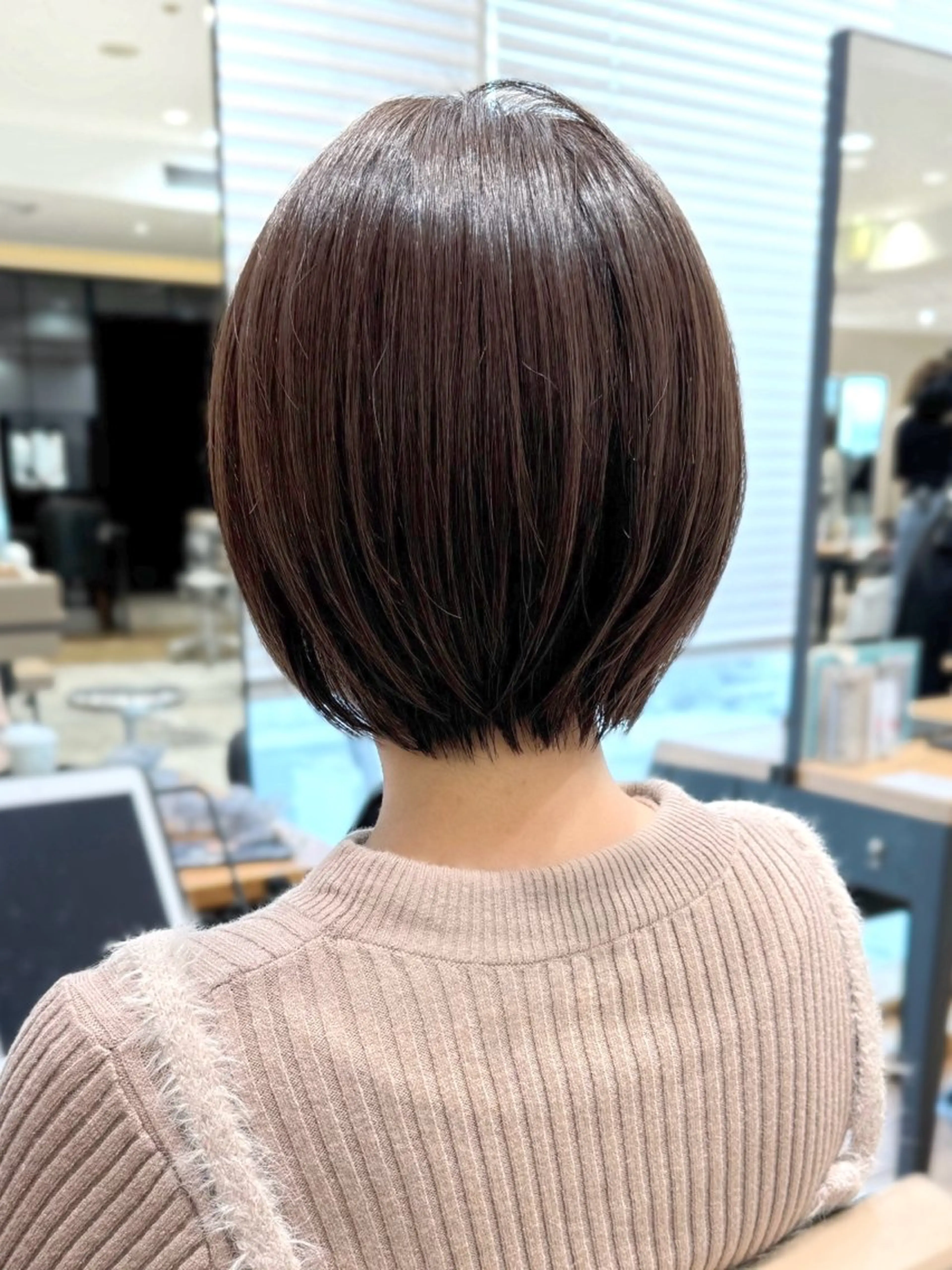 ショート カラー カット ヘアカラー トリートメント 💍新宿ショート 💍岩田莉奈のヘアスタイル