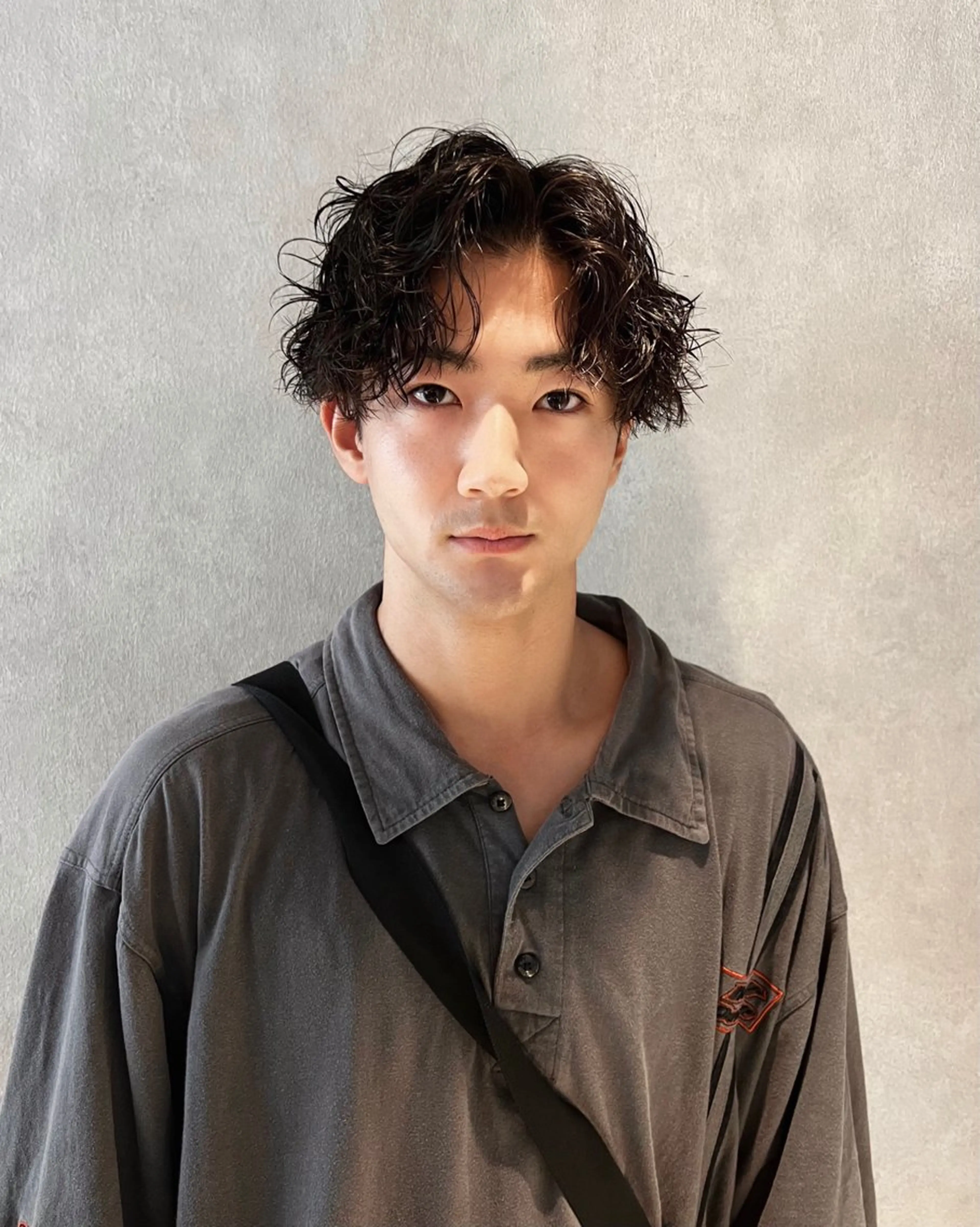 パーマ メンズ マッシュ メンズパーマ メンズショート ツイストスパイラルパーマ 波巻きパーマ カット パーマ Qin shaire salon 原宿verno店所属・【センターパート】 ETO／江藤翼の眉毛・アイブロウイメージ