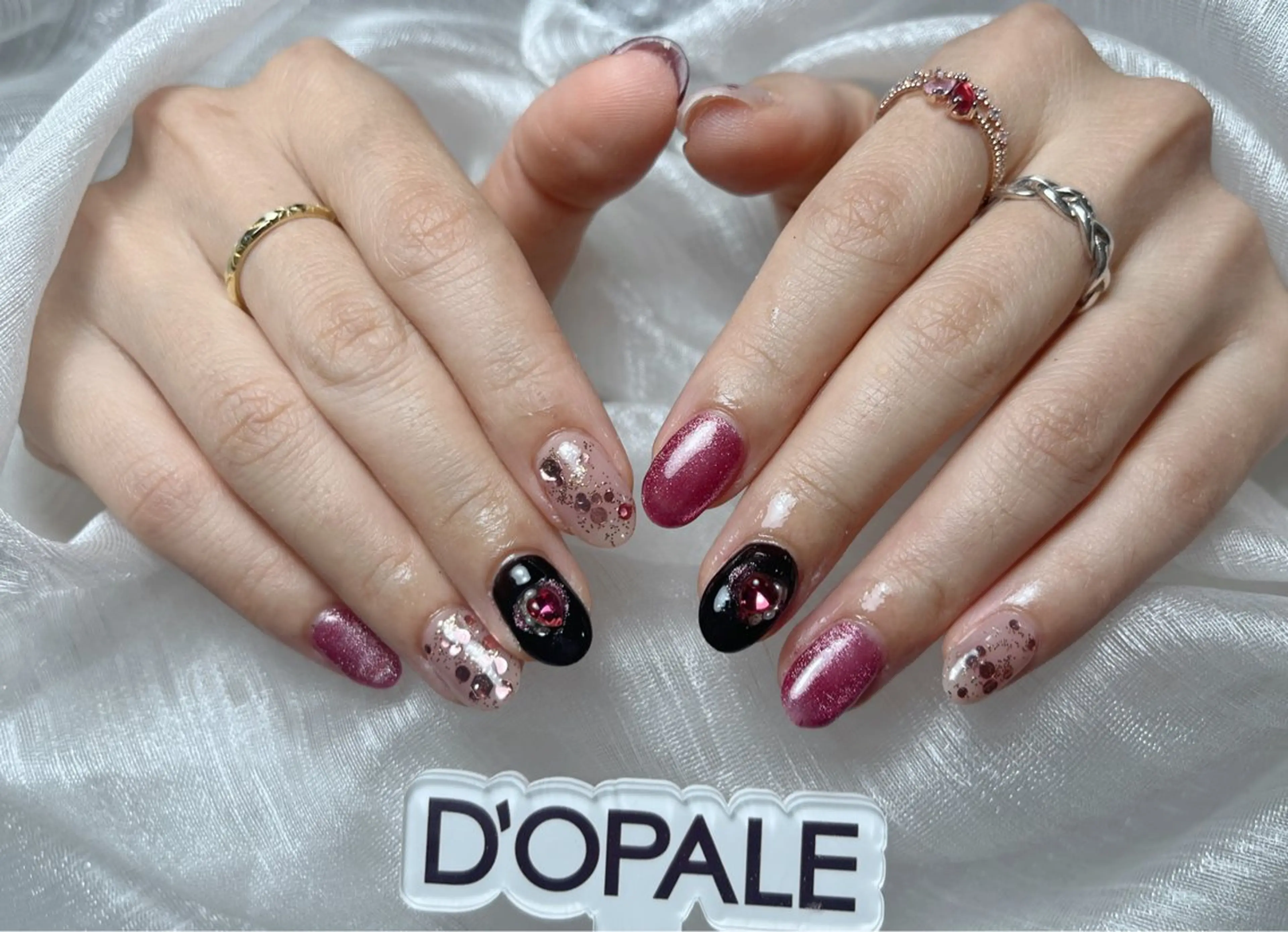 ネイル DOPALE、もも 彦奇のネイルデザイン
